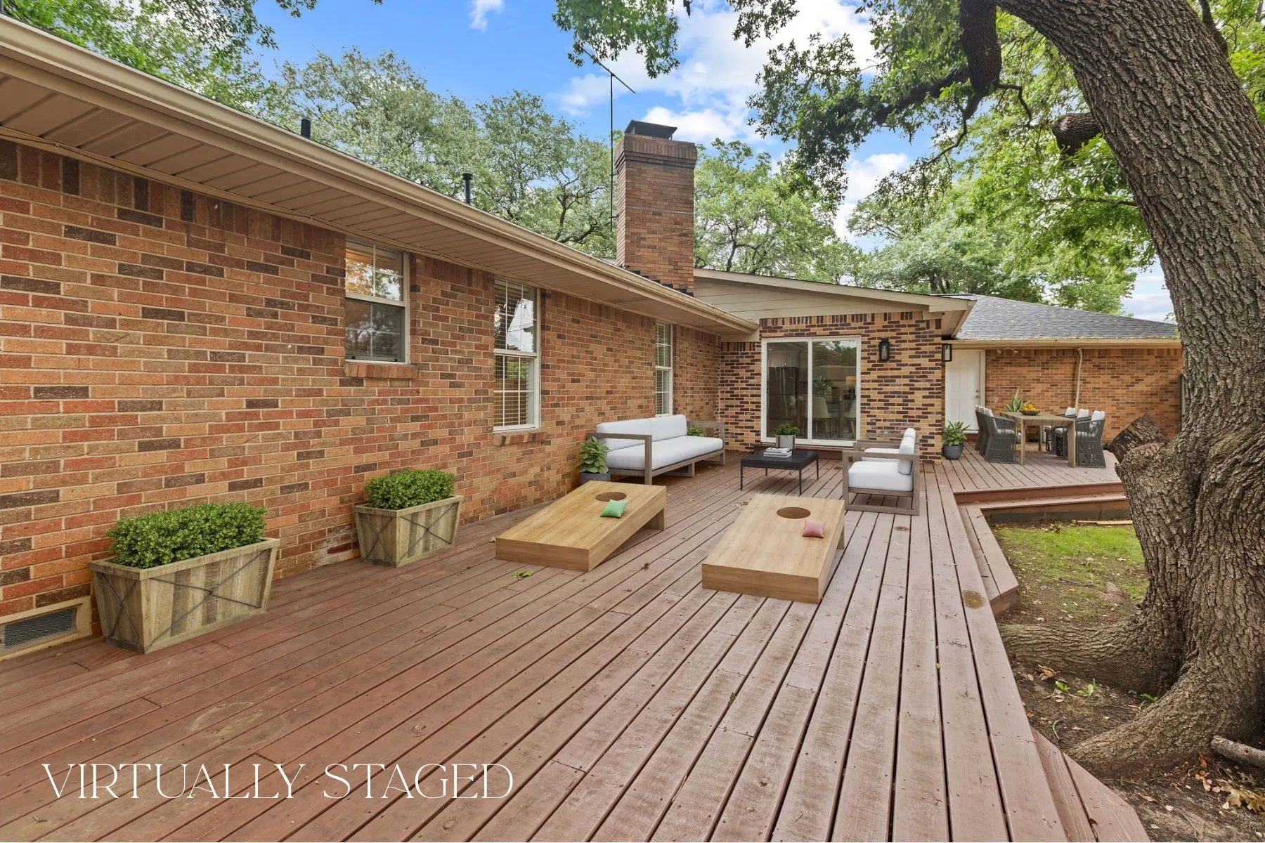 Single Family Residence For Sale in Dallas County , 6554 Ridgeview Circle, Dallas, Texas 75240, 3 Bedrooms, 3 Bathrooms, 2 Garage spaces, 2,664 Sqft, built in 1960, Price $789,900, mls#21272659, Real Estate Agent in Dallas, Homes For Sale in Dallas county, Homes For Sale in Dallas, Realtor in Dallas Texas, Real Estate Brokerage Independent Realty Texas, Luminita Cordes Realtor