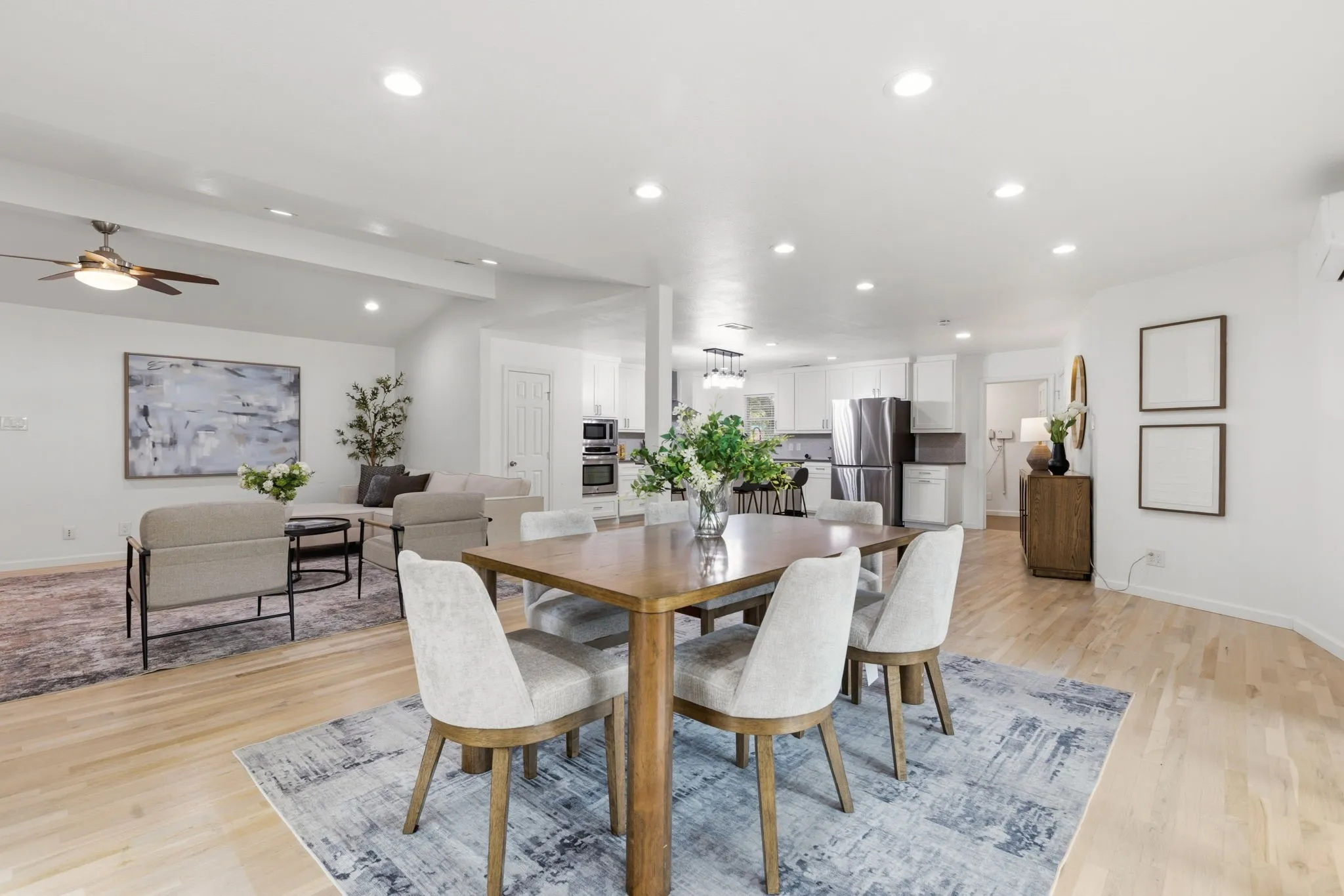 Single Family Residence For Sale in Dallas County , 6554 Ridgeview Circle, Dallas, Texas 75240, 3 Bedrooms, 3 Bathrooms, 2 Garage spaces, 2,664 Sqft, built in 1960, Price $789,900, mls#21272659, Real Estate Agent in Dallas, Homes For Sale in Dallas county, Homes For Sale in Dallas, Realtor in Dallas Texas, Real Estate Brokerage Independent Realty Texas, Luminita Cordes Realtor