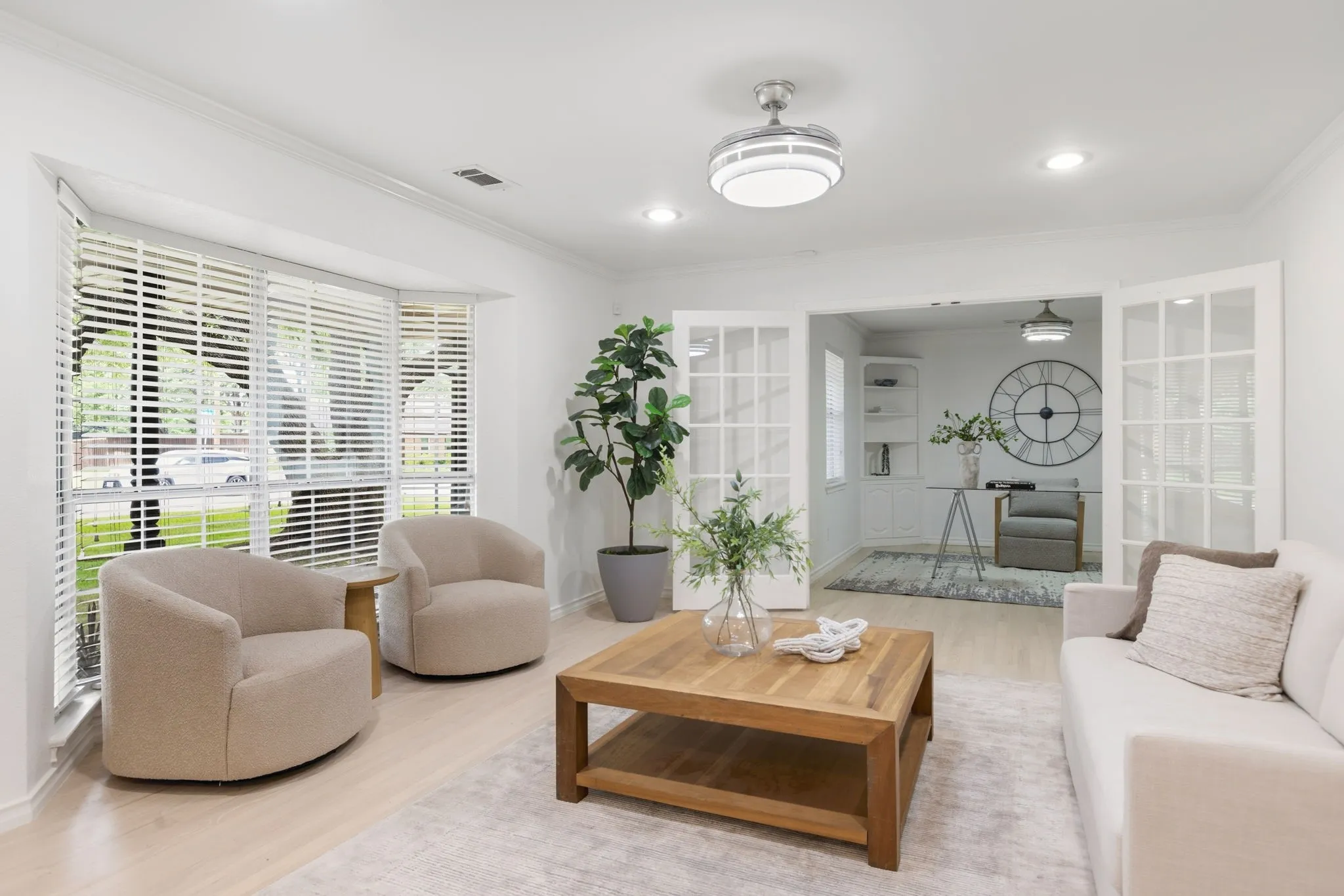 Single Family Residence For Sale in Dallas County , 6554 Ridgeview Circle, Dallas, Texas 75240, 3 Bedrooms, 3 Bathrooms, 2 Garage spaces, 2,664 Sqft, built in 1960, Price $789,900, mls#21272659, Real Estate Agent in Dallas, Homes For Sale in Dallas county, Homes For Sale in Dallas, Realtor in Dallas Texas, Real Estate Brokerage Independent Realty Texas, Luminita Cordes Realtor