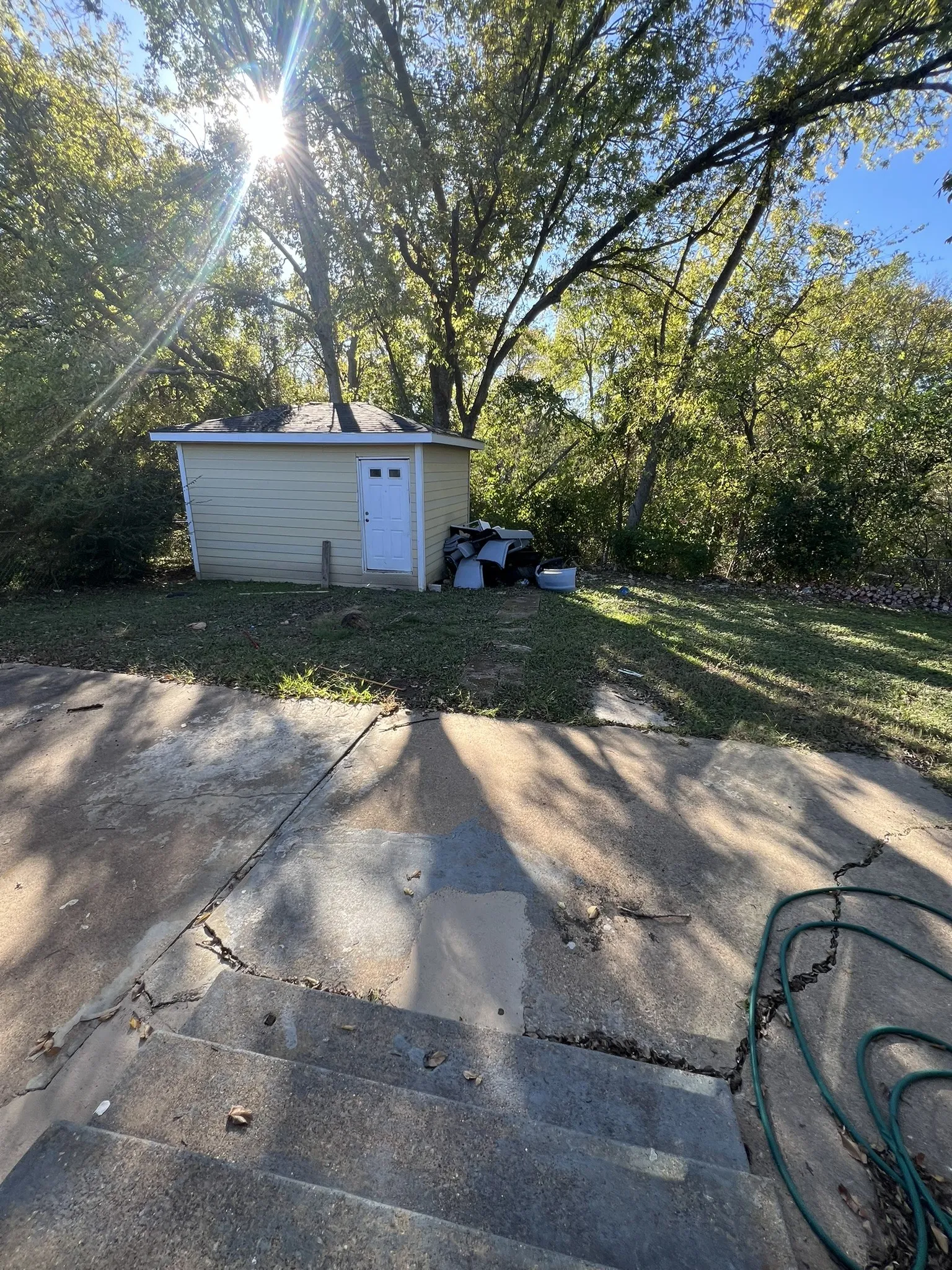 Single Family Residence For Sale in Dallas County , 2419 N Prairie Creek Road, Dallas, Texas 75227, 3 Bedroom, 2 Bathroom, 2 Garage spaces, 1,638 Sqft, built in 1962, mls#21294008, Real Estate Agent in Dallas, Homes For Sale in Dallas county, Homes For Sale in Dallas, Realtor in Dallas Texas, Real Estate Brokerage Independent Realty Texas, Luminita Cordes Realtor