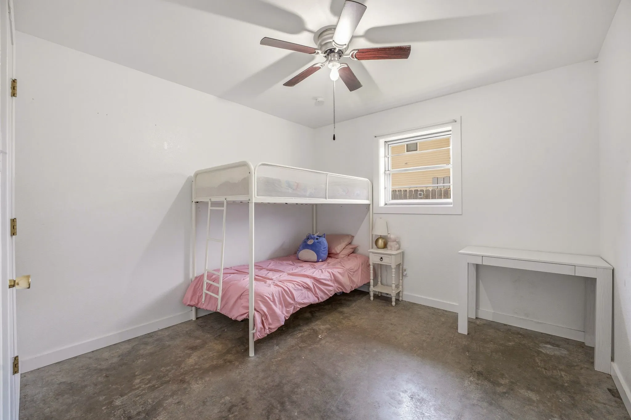 Single Family Residence For Sale in Erath County , 231 Choctaw Drive, Stephenville, Texas 76401, 3 Bedroom, 2 Bathroom, Garage spaces, 1,588 Sqft, built in 1980, mls#21289145, Real Estate Agent in Stephenville, Homes For Sale in Erath county, Homes For Sale in Stephenville, Realtor in Stephenville Texas, Real Estate Brokerage Independent Realty Texas, Luminita Cordes Realtor
