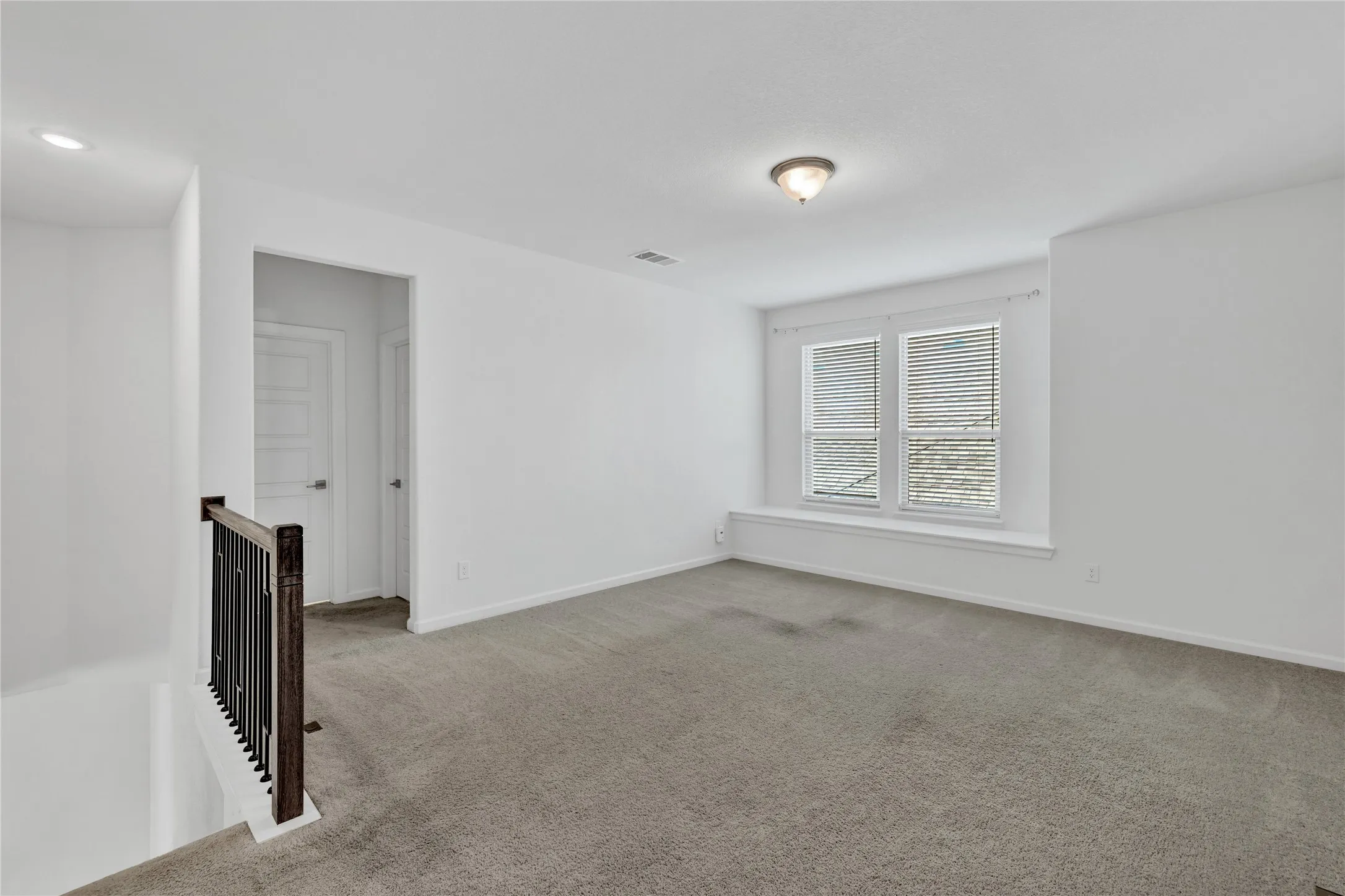 Single Family Residence For Sale in Collin County , 3904 Starlight Creek Drive, Celina, Texas 75009, 4 Bedroom, 3 Bathroom, 2 Garage spaces, 2,686 Sqft, built in 2021, mls#21292768, Real Estate Agent in Celina, Homes For Sale in Collin county, Homes For Sale in Celina, Realtor in Celina Texas, Real Estate Brokerage Independent Realty Texas, Luminita Cordes Realtor