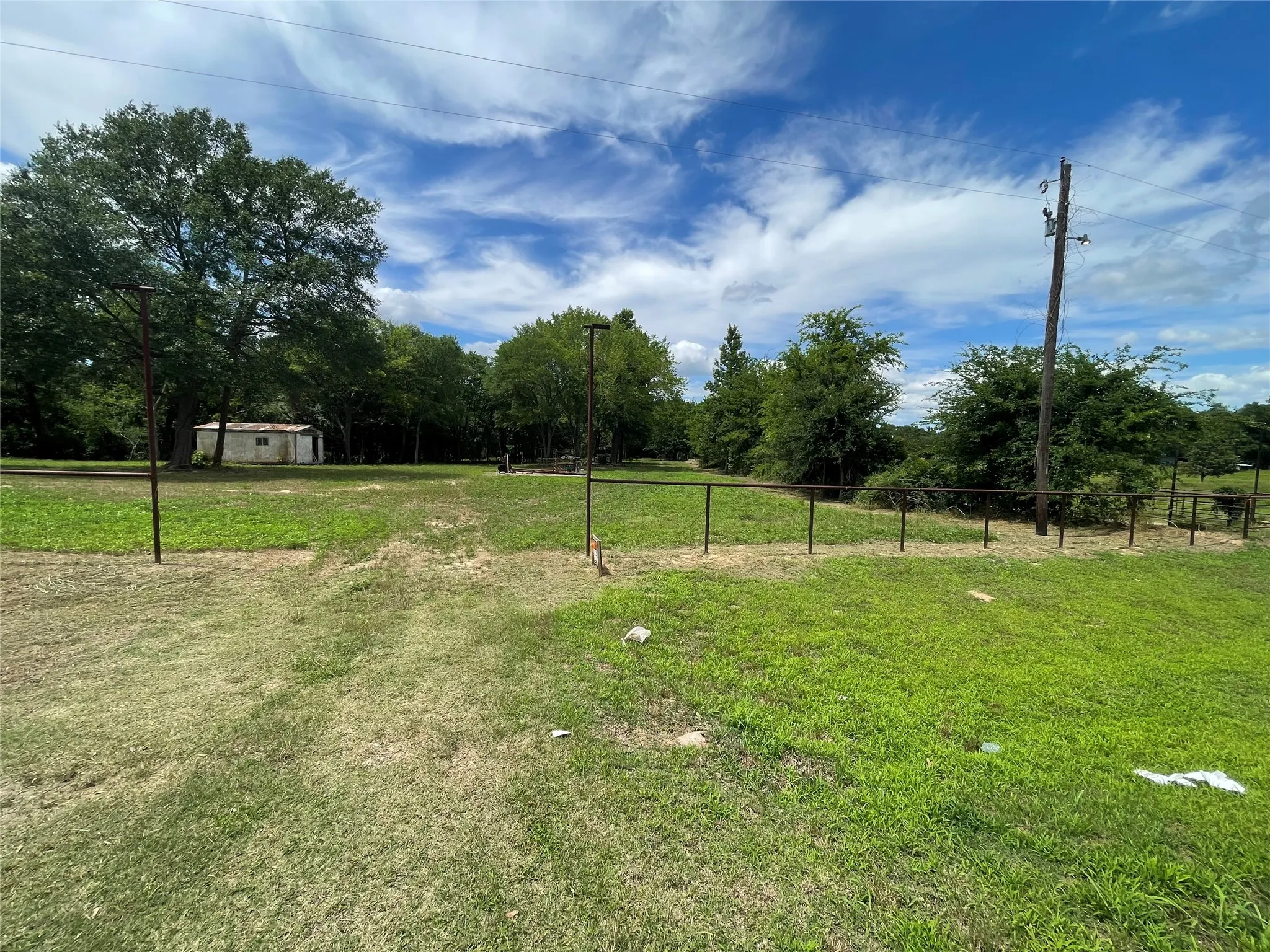 Single Family Residence For Sale in Van Zandt County , 8278 FM 17, Grand Saline, Texas 75140, 3 Bedroom, 2 Bathroom, Garage spaces, 2,025 Sqft, built in 1957, mls#21294095, Real Estate Agent in Grand Saline, Homes For Sale in Van Zandt county, Homes For Sale in Grand Saline, Realtor in Grand Saline Texas, Real Estate Brokerage Independent Realty Texas, Luminita Cordes Realtor