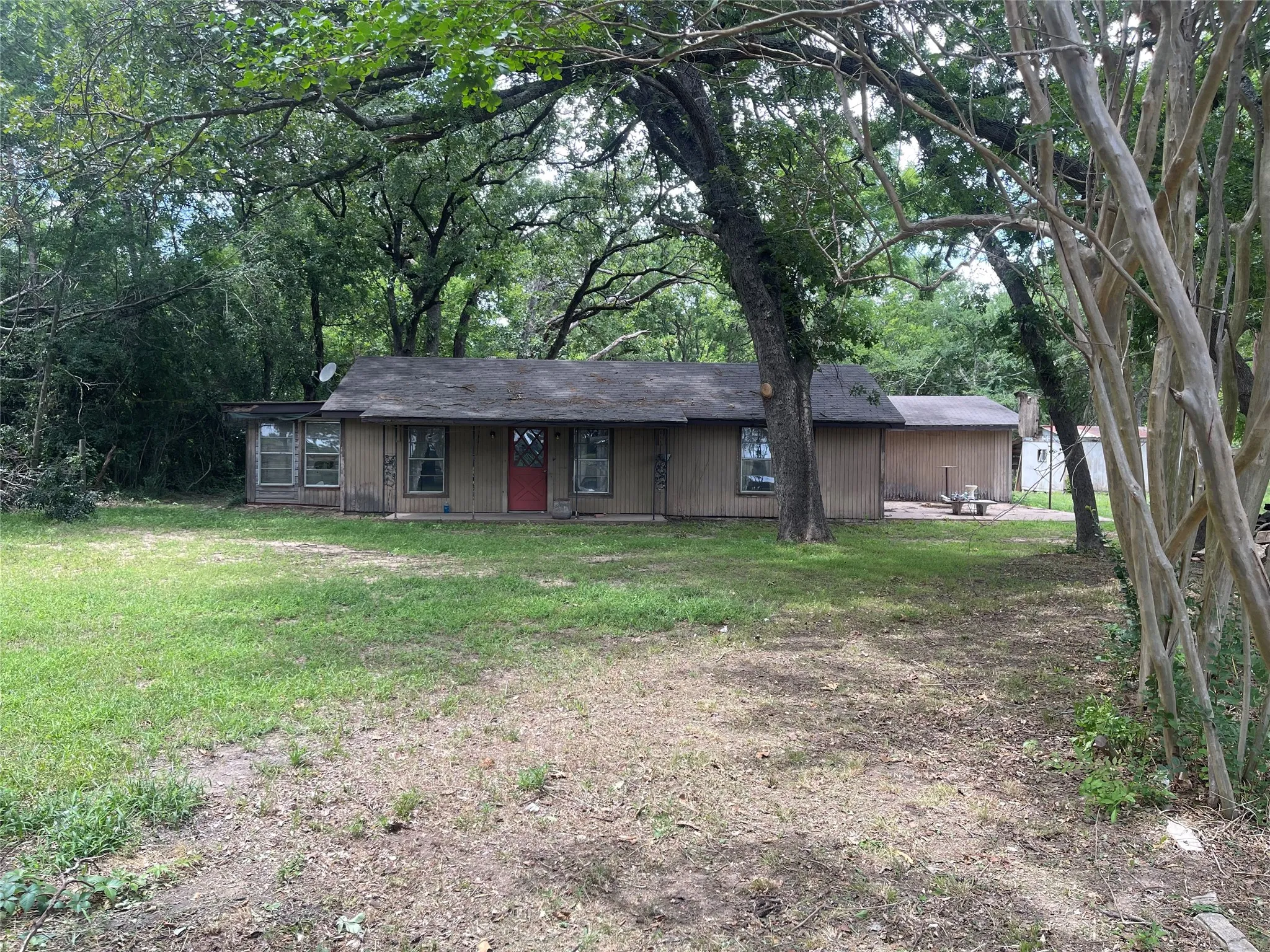 Single Family Residence For Sale in Van Zandt County , 8278 FM 17, Grand Saline, Texas 75140, 3 Bedroom, 2 Bathroom, Garage spaces, 2,025 Sqft, built in 1957, mls#21294095, Real Estate Agent in Grand Saline, Homes For Sale in Van Zandt county, Homes For Sale in Grand Saline, Realtor in Grand Saline Texas, Real Estate Brokerage Independent Realty Texas, Luminita Cordes Realtor