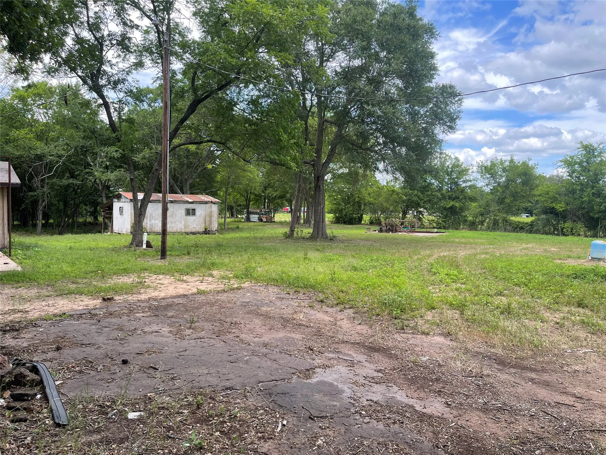Single Family Residence For Sale in Van Zandt County , 8278 FM 17, Grand Saline, Texas 75140, 3 Bedroom, 2 Bathroom, Garage spaces, 2,025 Sqft, built in 1957, mls#21294095, Real Estate Agent in Grand Saline, Homes For Sale in Van Zandt county, Homes For Sale in Grand Saline, Realtor in Grand Saline Texas, Real Estate Brokerage Independent Realty Texas, Luminita Cordes Realtor
