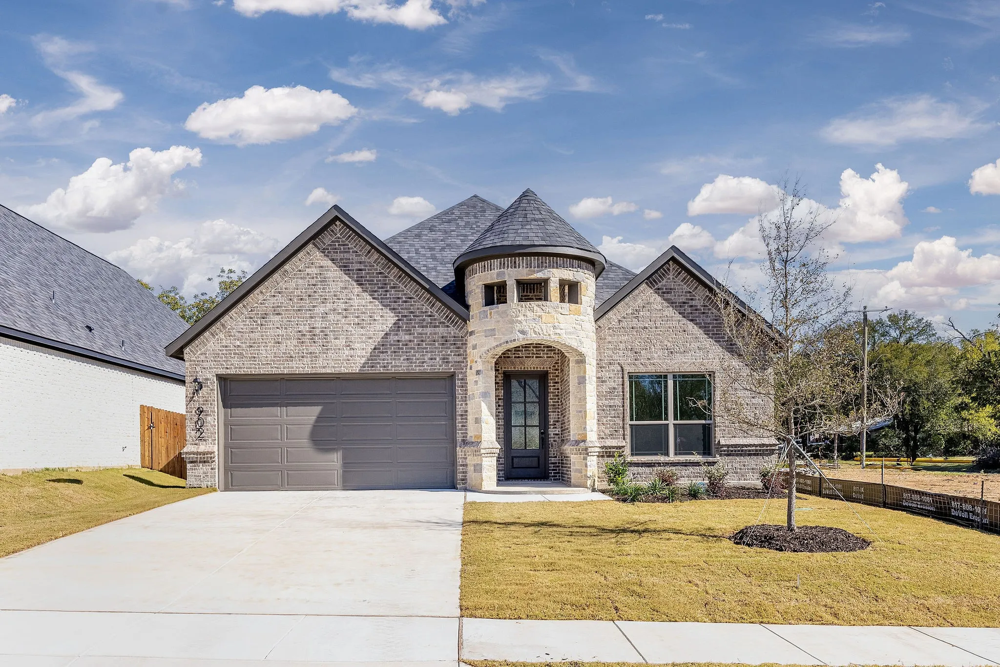 Single Family Residence For Sale in Tarrant County , 902 Boston Lane, River Oaks, Texas 76114, 4 Bedroom, 3 Bathroom, 2 Garage spaces, 2,234 Sqft, built in 2025, mls#21294102, Real Estate Agent in River Oaks, Homes For Sale in Tarrant county, Homes For Sale in River Oaks, Realtor in River Oaks Texas, Real Estate Brokerage Independent Realty Texas, Luminita Cordes Realtor