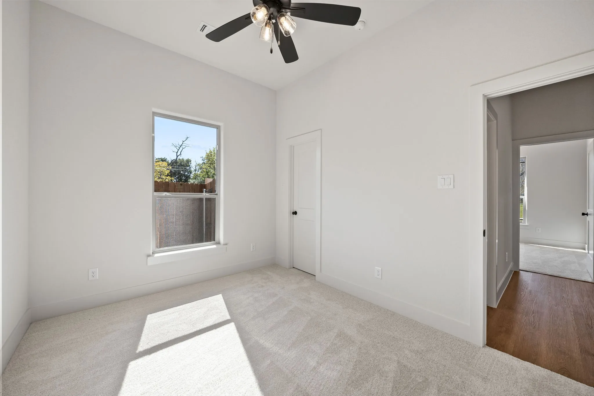 Single Family Residence For Sale in Tarrant County , 902 Boston Lane, River Oaks, Texas 76114, 4 Bedroom, 3 Bathroom, 2 Garage spaces, 2,234 Sqft, built in 2025, mls#21294102, Real Estate Agent in River Oaks, Homes For Sale in Tarrant county, Homes For Sale in River Oaks, Realtor in River Oaks Texas, Real Estate Brokerage Independent Realty Texas, Luminita Cordes Realtor