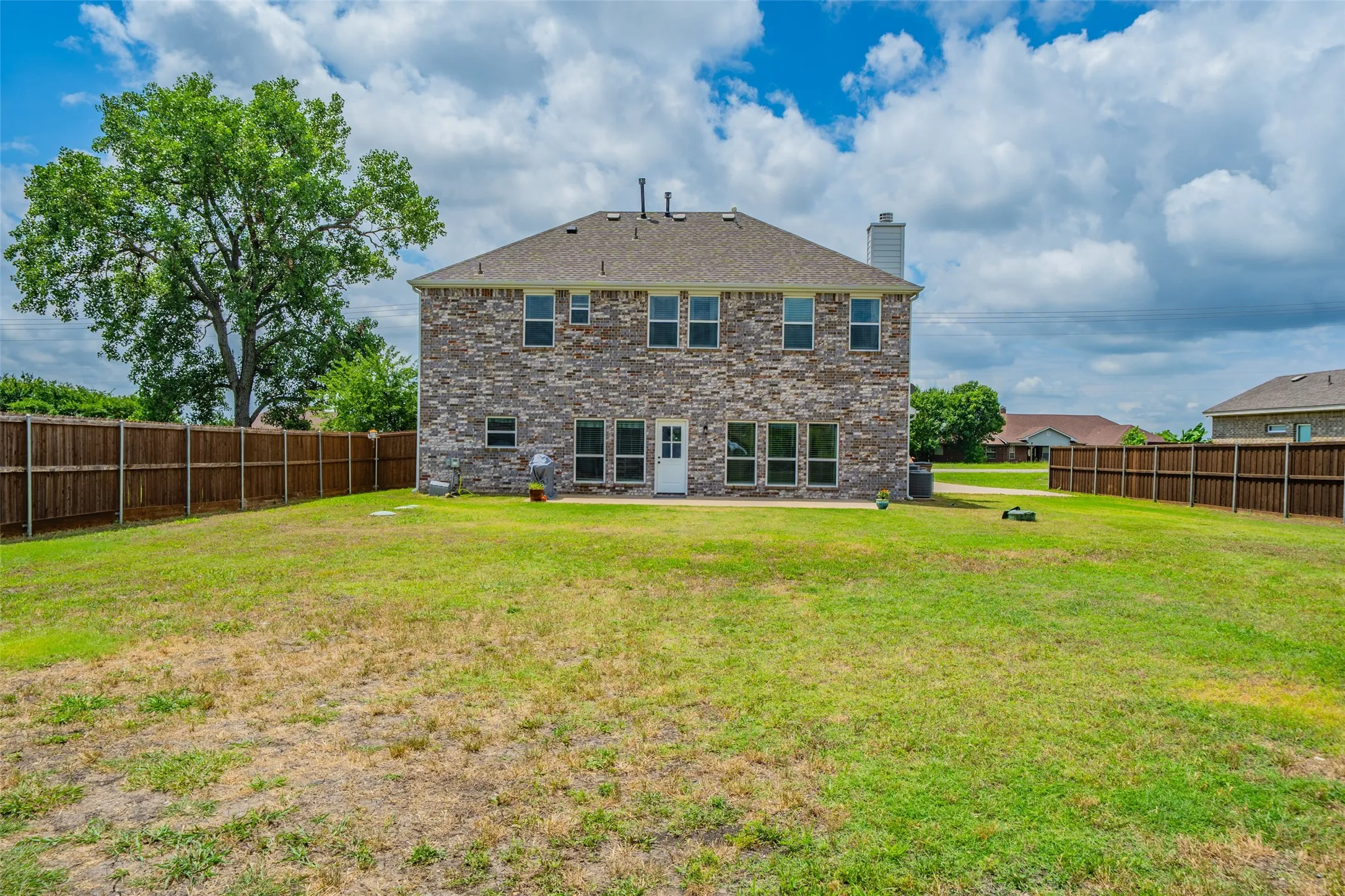 Single Family Residence For Sale in Collin County , 14797 County Road 489, Nevada, Texas 75173, 4 Bedroom, 3 Bathroom, 2 Garage spaces, 2,784 Sqft, built in 2018, mls#21292455, Real Estate Agent in Nevada, Homes For Sale in Collin county, Homes For Sale in Nevada, Realtor in Nevada Texas, Real Estate Brokerage Independent Realty Texas, Luminita Cordes Realtor