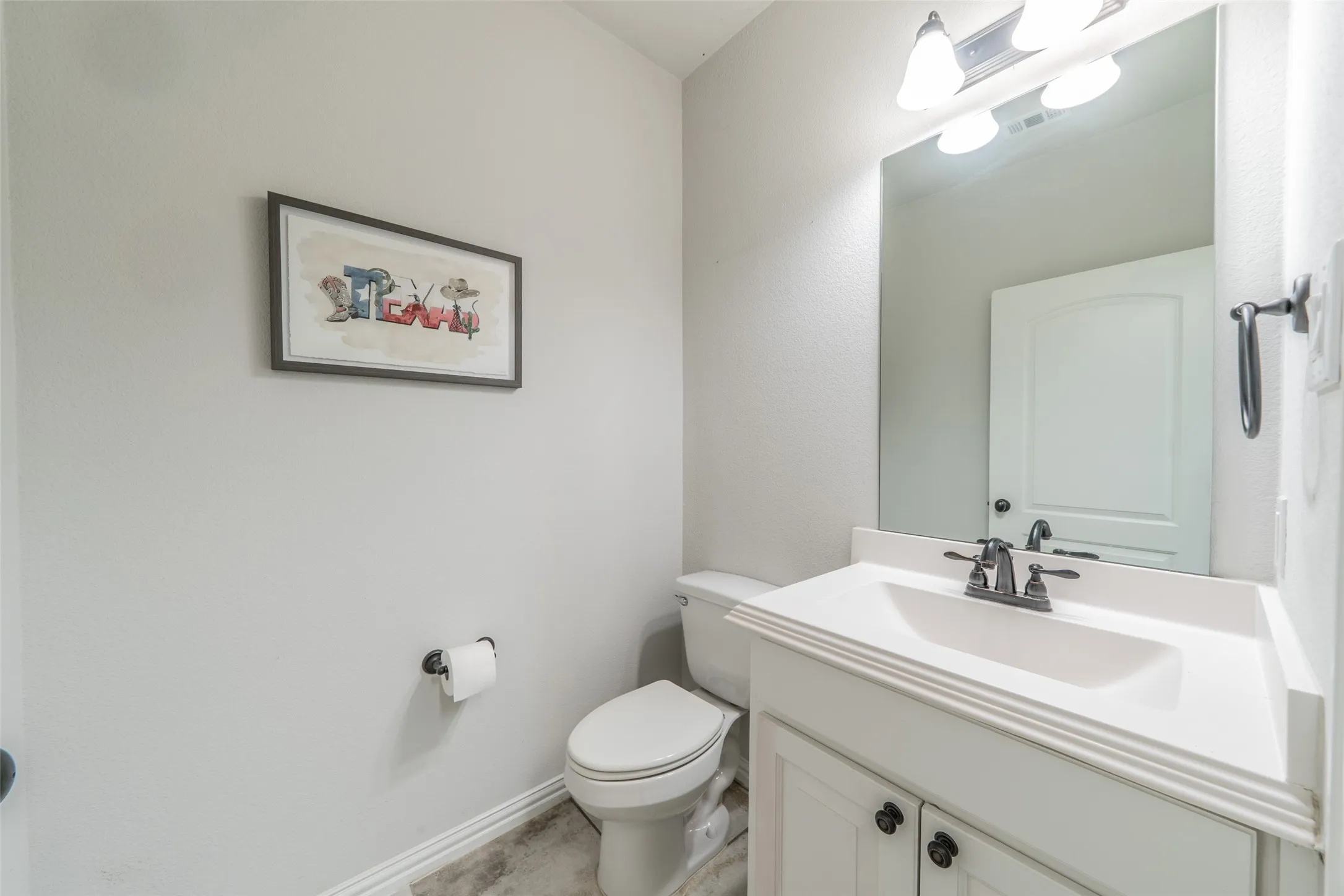 Single Family Residence For Sale in Collin County , 14797 County Road 489, Nevada, Texas 75173, 4 Bedroom, 3 Bathroom, 2 Garage spaces, 2,784 Sqft, built in 2018, mls#21292455, Real Estate Agent in Nevada, Homes For Sale in Collin county, Homes For Sale in Nevada, Realtor in Nevada Texas, Real Estate Brokerage Independent Realty Texas, Luminita Cordes Realtor