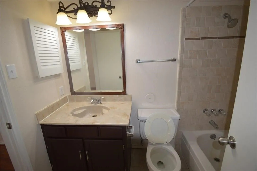 Condominium For Sale in Collin County , 4748 Old Bent Tree Lane 1102, Dallas, Texas 75287, 2 Bedroom, 2 Bathroom, Garage spaces, 1,070 Sqft, built in 1985, mls#21294118, Real Estate Agent in Dallas, Homes For Sale in Collin county, Homes For Sale in Dallas, Realtor in Dallas Texas, Real Estate Brokerage Independent Realty Texas, Luminita Cordes Realtor