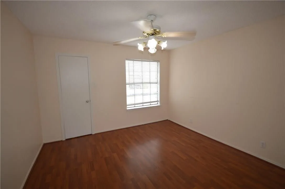 Condominium For Sale in Collin County , 4748 Old Bent Tree Lane 1102, Dallas, Texas 75287, 2 Bedroom, 2 Bathroom, Garage spaces, 1,070 Sqft, built in 1985, mls#21294118, Real Estate Agent in Dallas, Homes For Sale in Collin county, Homes For Sale in Dallas, Realtor in Dallas Texas, Real Estate Brokerage Independent Realty Texas, Luminita Cordes Realtor