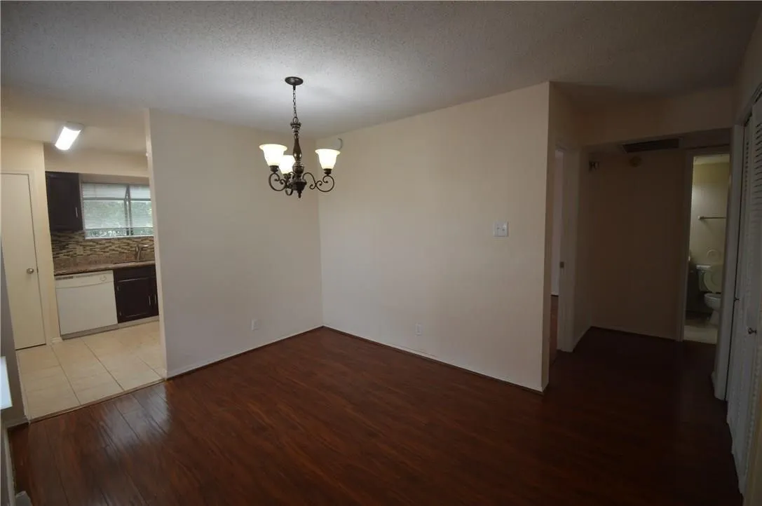 Condominium For Sale in Collin County , 4748 Old Bent Tree Lane 1102, Dallas, Texas 75287, 2 Bedroom, 2 Bathroom, Garage spaces, 1,070 Sqft, built in 1985, mls#21294118, Real Estate Agent in Dallas, Homes For Sale in Collin county, Homes For Sale in Dallas, Realtor in Dallas Texas, Real Estate Brokerage Independent Realty Texas, Luminita Cordes Realtor