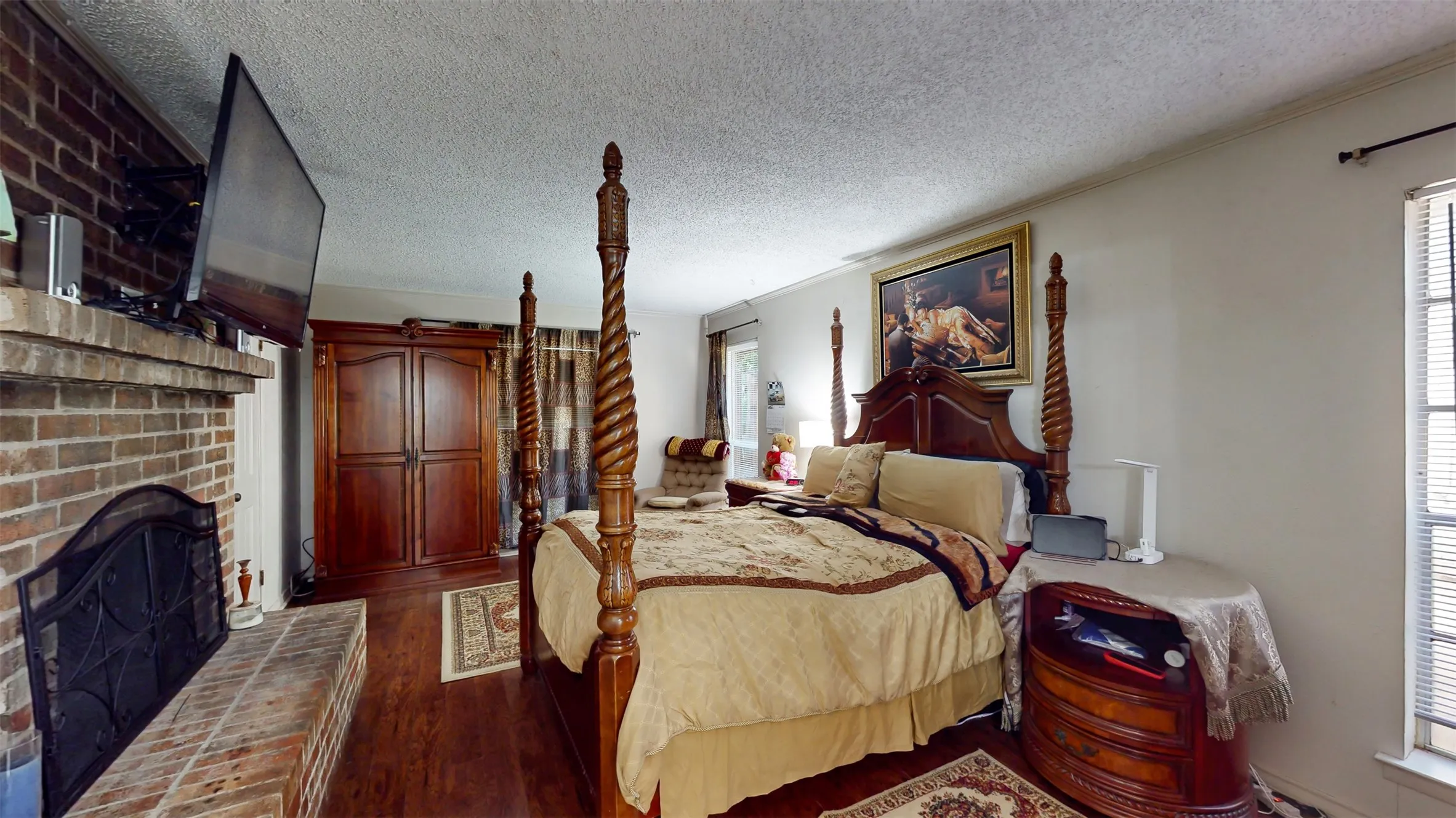 Single Family Residence For Sale in Tarrant County , 7432 Brentwood Stair Road, Fort Worth, Texas 76112, 3 Bedroom, 2 Bathroom, 2 Garage spaces, 1,840 Sqft, built in 1972, Price $315,000, mls#21286851, Real Estate Agent in Fort Worth, Homes For Sale in Tarrant county, Homes For Sale in Fort Worth, Realtor in Fort Worth Texas, Real Estate Brokerage Independent Realty Texas, Luminita Cordes Realtor
