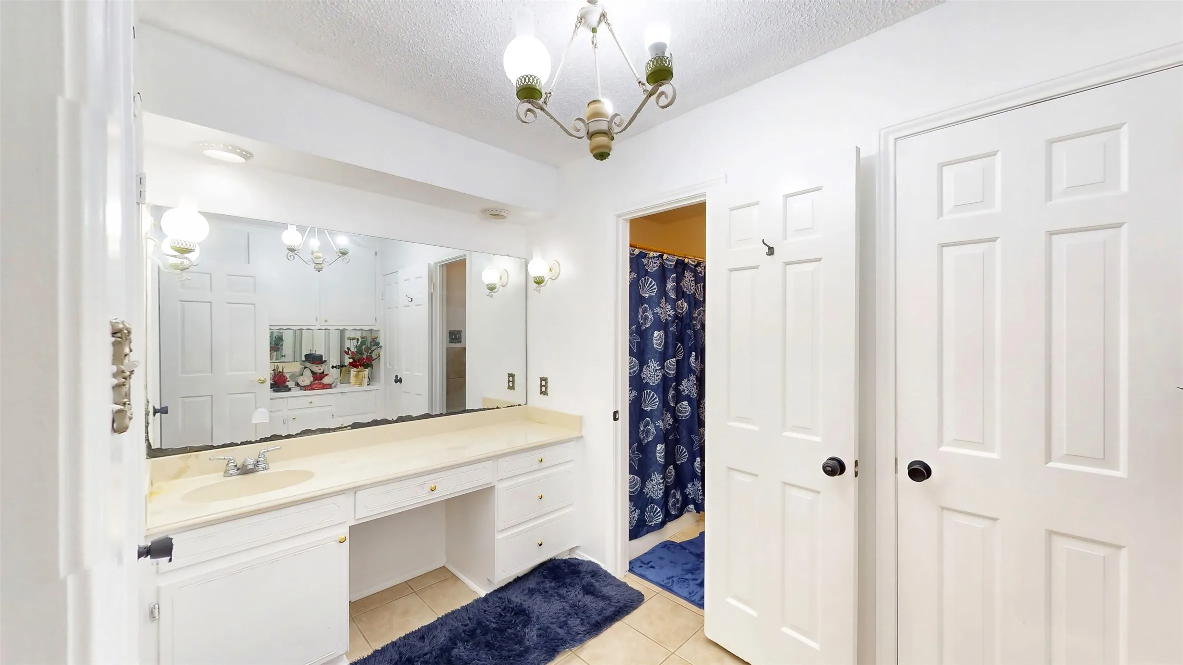Single Family Residence For Sale in Tarrant County , 7432 Brentwood Stair Road, Fort Worth, Texas 76112, 3 Bedroom, 2 Bathroom, 2 Garage spaces, 1,840 Sqft, built in 1972, Price $315,000, mls#21286851, Real Estate Agent in Fort Worth, Homes For Sale in Tarrant county, Homes For Sale in Fort Worth, Realtor in Fort Worth Texas, Real Estate Brokerage Independent Realty Texas, Luminita Cordes Realtor