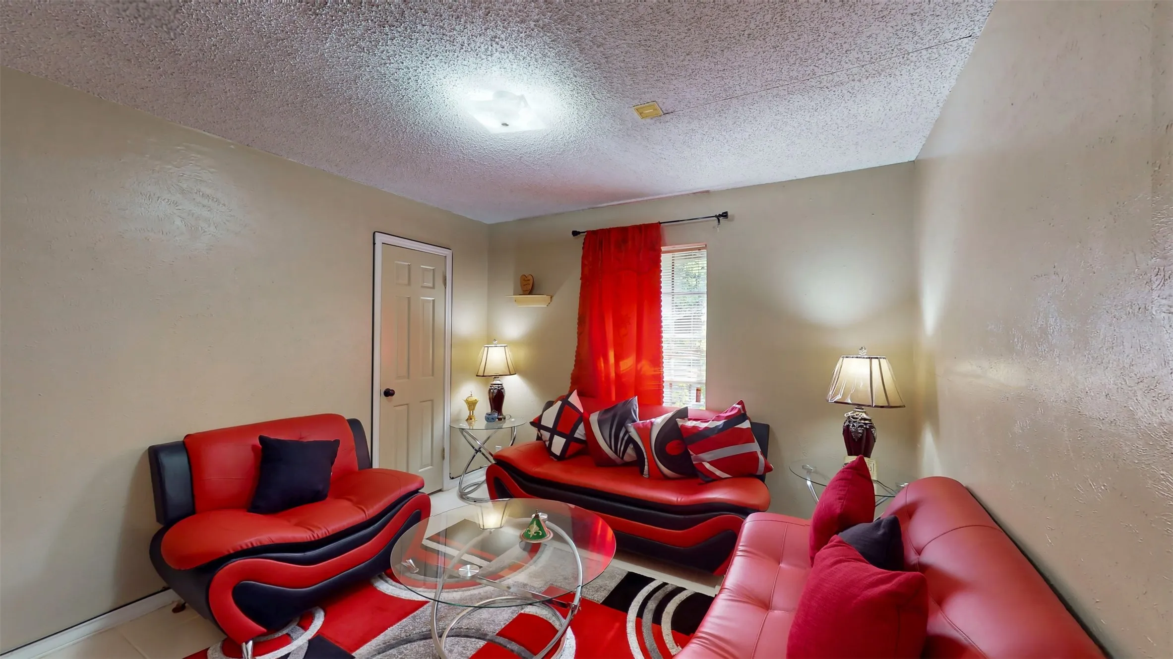Single Family Residence For Sale in Tarrant County , 7432 Brentwood Stair Road, Fort Worth, Texas 76112, 3 Bedroom, 2 Bathroom, 2 Garage spaces, 1,840 Sqft, built in 1972, Price $315,000, mls#21286851, Real Estate Agent in Fort Worth, Homes For Sale in Tarrant county, Homes For Sale in Fort Worth, Realtor in Fort Worth Texas, Real Estate Brokerage Independent Realty Texas, Luminita Cordes Realtor