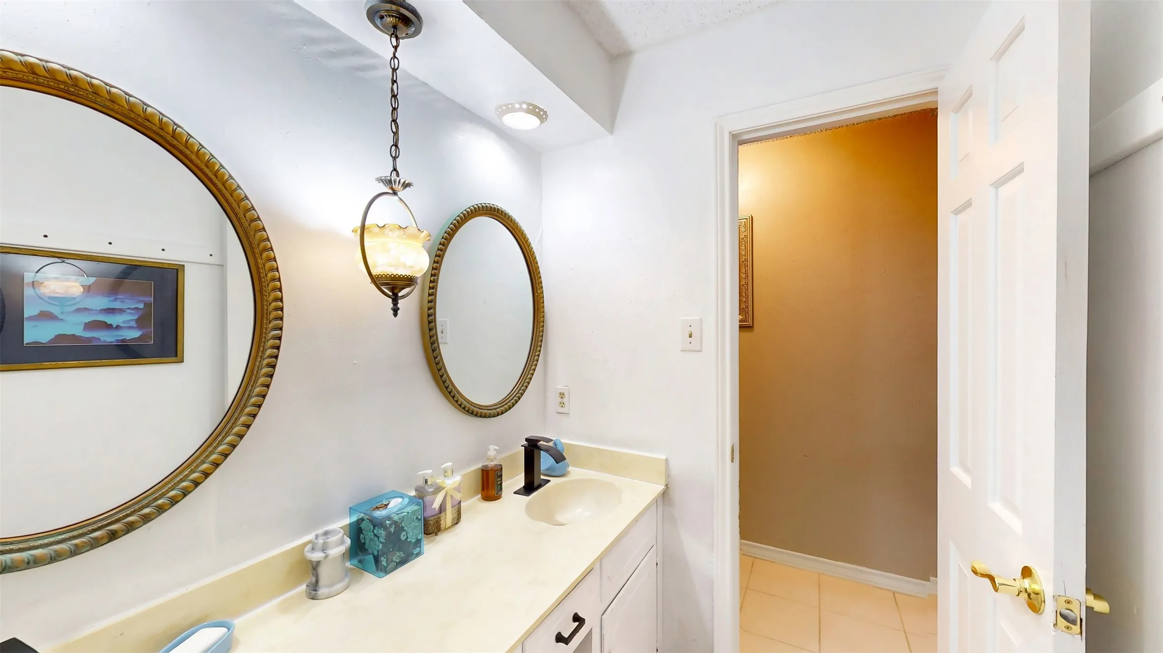 Single Family Residence For Sale in Tarrant County , 7432 Brentwood Stair Road, Fort Worth, Texas 76112, 3 Bedroom, 2 Bathroom, 2 Garage spaces, 1,840 Sqft, built in 1972, Price $315,000, mls#21286851, Real Estate Agent in Fort Worth, Homes For Sale in Tarrant county, Homes For Sale in Fort Worth, Realtor in Fort Worth Texas, Real Estate Brokerage Independent Realty Texas, Luminita Cordes Realtor