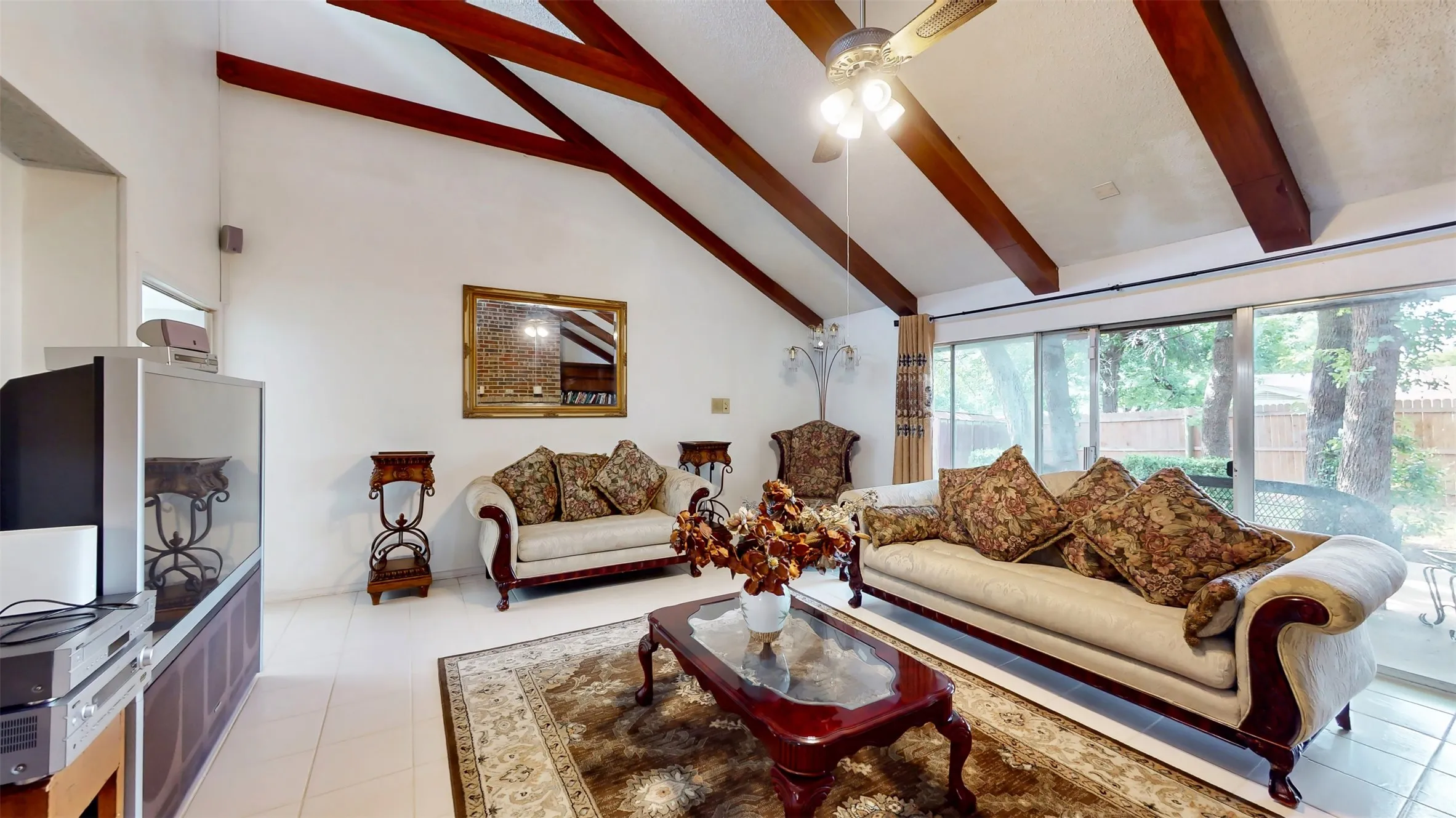Single Family Residence For Sale in Tarrant County , 7432 Brentwood Stair Road, Fort Worth, Texas 76112, 3 Bedroom, 2 Bathroom, 2 Garage spaces, 1,840 Sqft, built in 1972, Price $315,000, mls#21286851, Real Estate Agent in Fort Worth, Homes For Sale in Tarrant county, Homes For Sale in Fort Worth, Realtor in Fort Worth Texas, Real Estate Brokerage Independent Realty Texas, Luminita Cordes Realtor