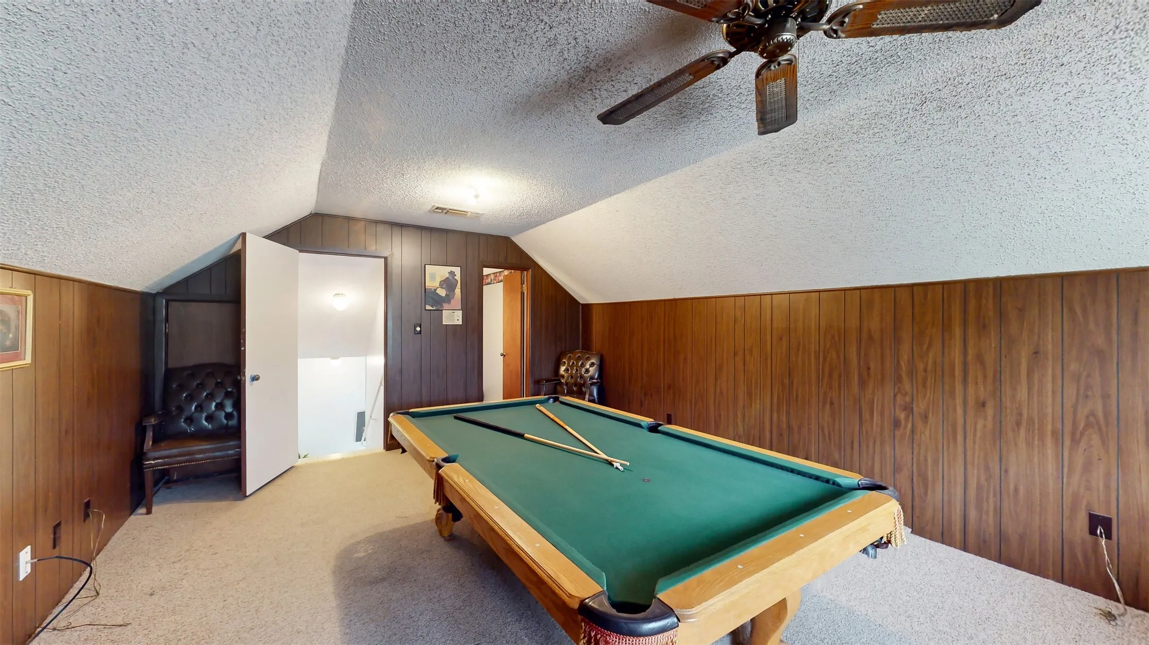 Single Family Residence For Sale in Tarrant County , 7432 Brentwood Stair Road, Fort Worth, Texas 76112, 3 Bedroom, 2 Bathroom, 2 Garage spaces, 1,840 Sqft, built in 1972, Price $315,000, mls#21286851, Real Estate Agent in Fort Worth, Homes For Sale in Tarrant county, Homes For Sale in Fort Worth, Realtor in Fort Worth Texas, Real Estate Brokerage Independent Realty Texas, Luminita Cordes Realtor