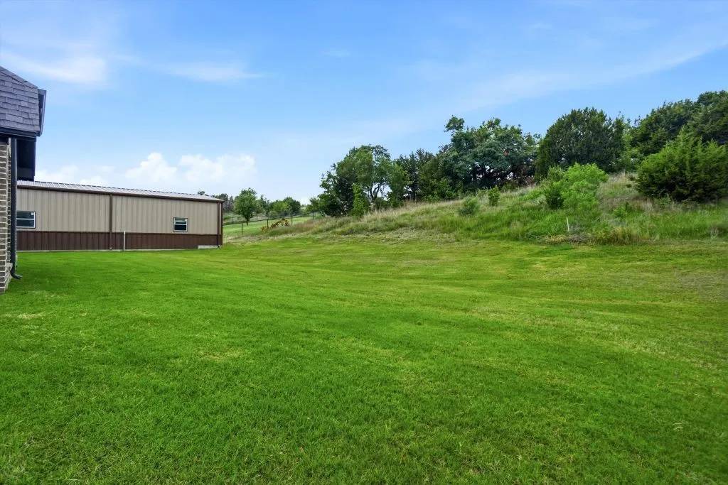 Single Family Residence For Sale in Parker County , 617 Bent Tree Lane, Weatherford, Texas 76085, 4 Bedroom, 2 Bathroom, 2 Garage spaces, 2,297 Sqft, built in 2021, mls#21294100, Real Estate Agent in Weatherford, Homes For Sale in Parker county, Homes For Sale in Weatherford, Realtor in Weatherford Texas, Real Estate Brokerage Independent Realty Texas, Luminita Cordes Realtor
