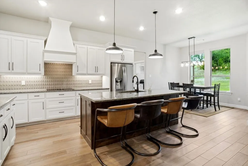 Single Family Residence For Sale in Parker County , 617 Bent Tree Lane, Weatherford, Texas 76085, 4 Bedroom, 2 Bathroom, 2 Garage spaces, 2,297 Sqft, built in 2021, mls#21294100, Real Estate Agent in Weatherford, Homes For Sale in Parker county, Homes For Sale in Weatherford, Realtor in Weatherford Texas, Real Estate Brokerage Independent Realty Texas, Luminita Cordes Realtor