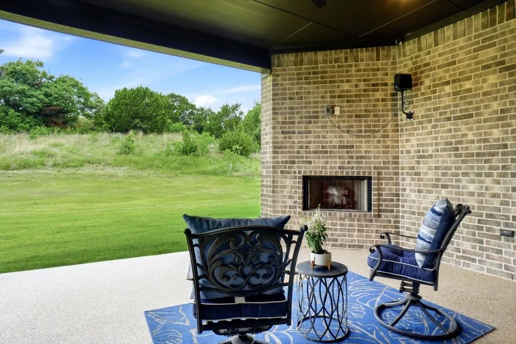 Single Family Residence For Sale in Parker County , 617 Bent Tree Lane, Weatherford, Texas 76085, 4 Bedroom, 2 Bathroom, 2 Garage spaces, 2,297 Sqft, built in 2021, mls#21294100, Real Estate Agent in Weatherford, Homes For Sale in Parker county, Homes For Sale in Weatherford, Realtor in Weatherford Texas, Real Estate Brokerage Independent Realty Texas, Luminita Cordes Realtor