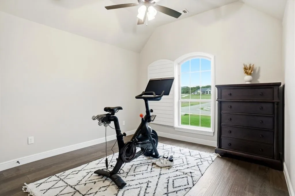 Single Family Residence For Sale in Parker County , 617 Bent Tree Lane, Weatherford, Texas 76085, 4 Bedroom, 2 Bathroom, 2 Garage spaces, 2,297 Sqft, built in 2021, mls#21294100, Real Estate Agent in Weatherford, Homes For Sale in Parker county, Homes For Sale in Weatherford, Realtor in Weatherford Texas, Real Estate Brokerage Independent Realty Texas, Luminita Cordes Realtor