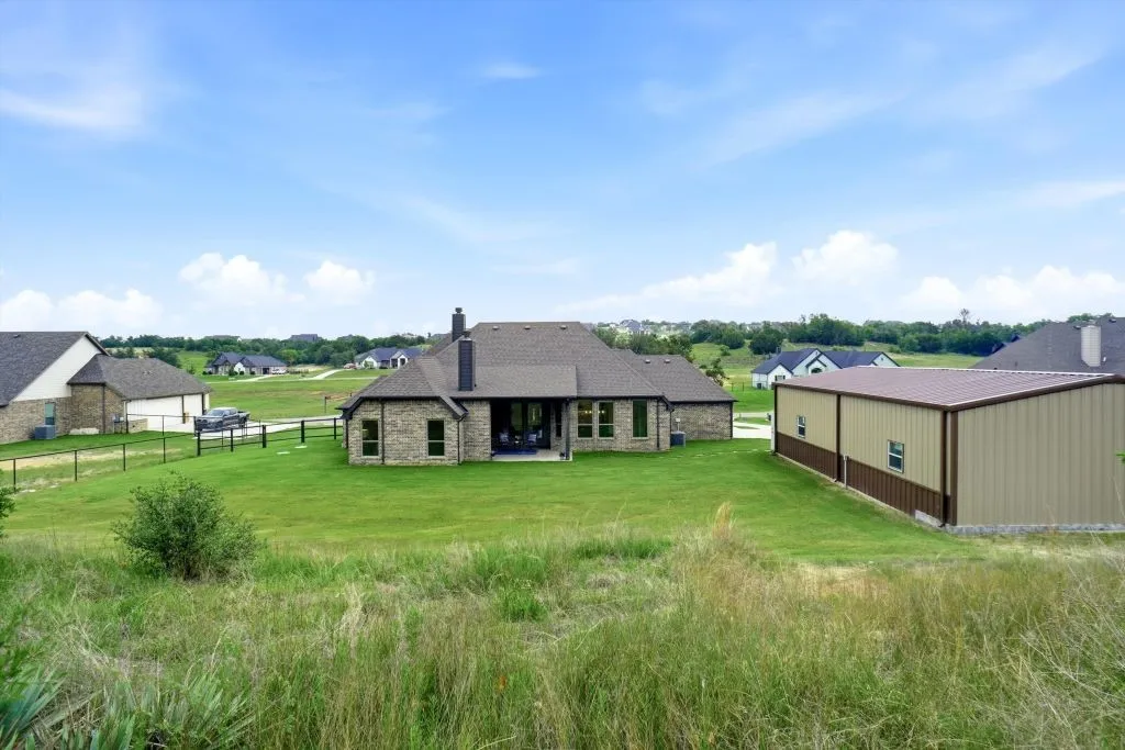 Single Family Residence For Sale in Parker County , 617 Bent Tree Lane, Weatherford, Texas 76085, 4 Bedroom, 2 Bathroom, 2 Garage spaces, 2,297 Sqft, built in 2021, mls#21294100, Real Estate Agent in Weatherford, Homes For Sale in Parker county, Homes For Sale in Weatherford, Realtor in Weatherford Texas, Real Estate Brokerage Independent Realty Texas, Luminita Cordes Realtor