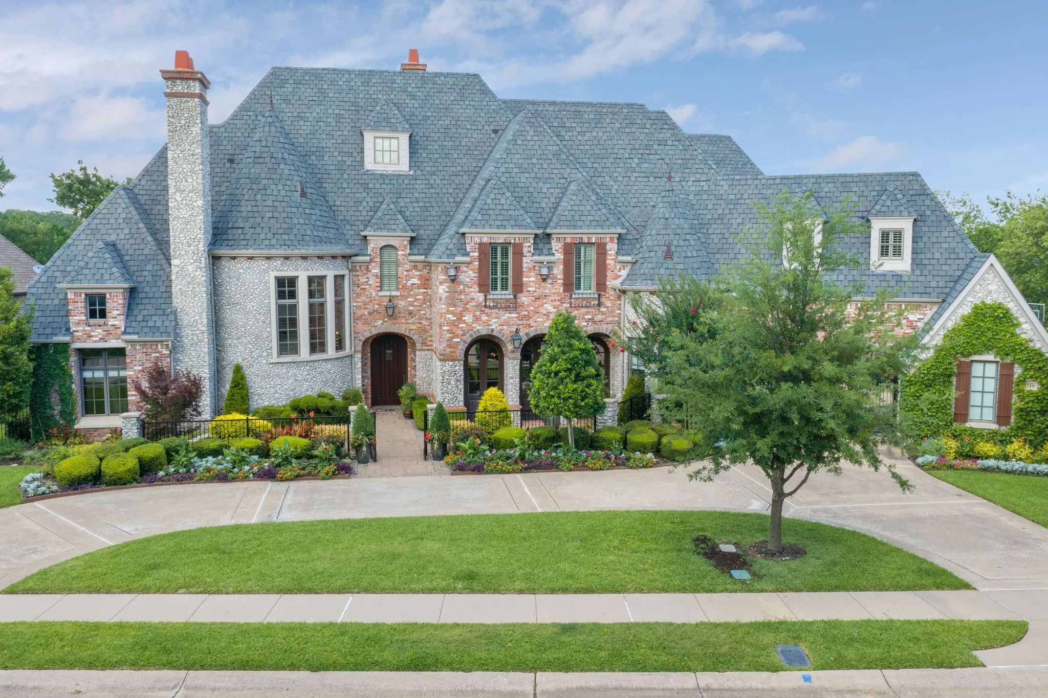 Single Family Residence For Sale in Tarrant County , 1719 Byron Nelson Parkway, Colleyville, Texas 76092, 5 Bedroom, 7 Bathroom, 4 Garage spaces, 7,279 Sqft, built in 2006, mls#21292694, Real Estate Agent in Colleyville, Homes For Sale in Tarrant county, Homes For Sale in Colleyville, Realtor in Colleyville Texas, Real Estate Brokerage Independent Realty Texas, Luminita Cordes Realtor