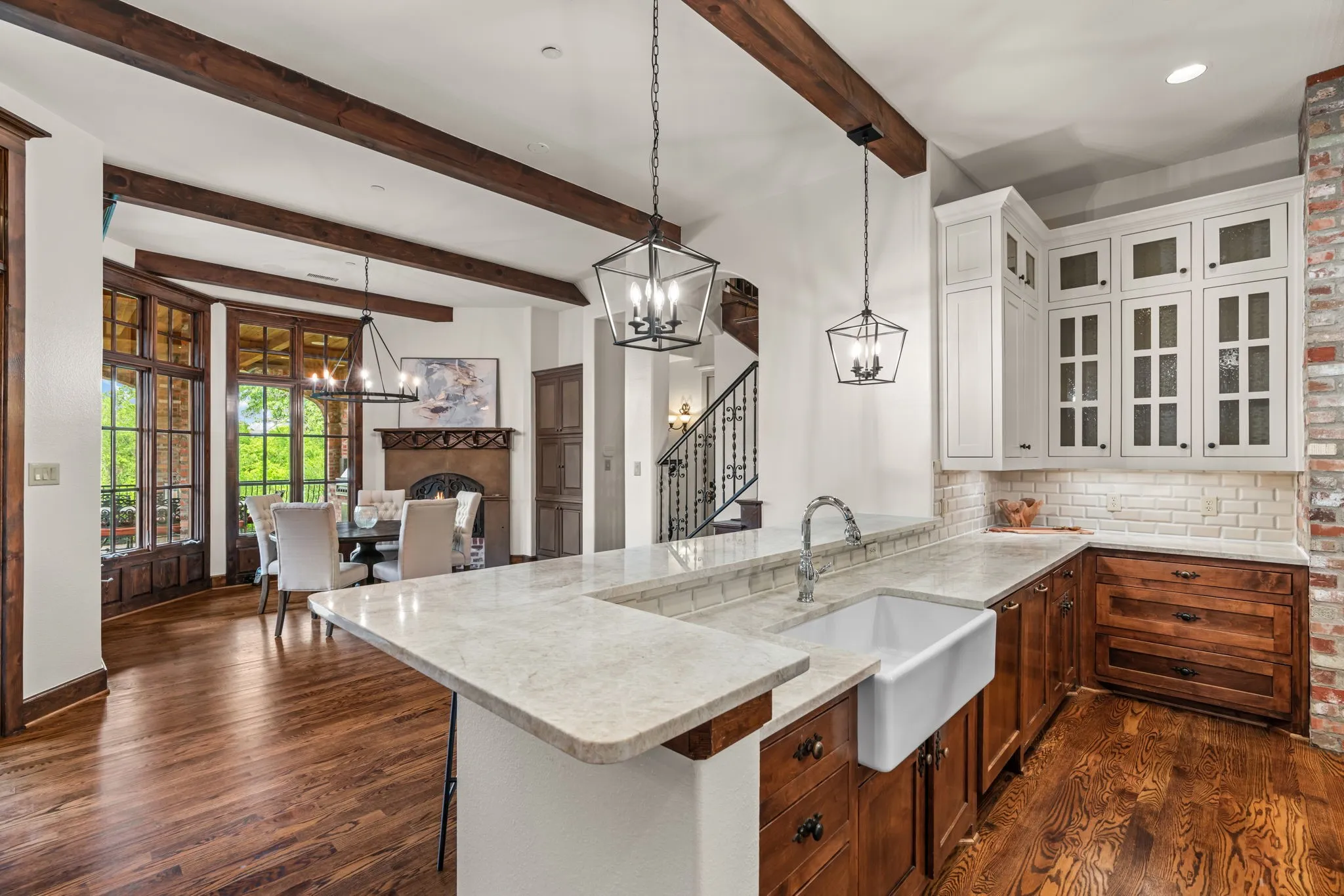 Single Family Residence For Sale in Tarrant County , 1719 Byron Nelson Parkway, Colleyville, Texas 76092, 5 Bedroom, 7 Bathroom, 4 Garage spaces, 7,279 Sqft, built in 2006, mls#21292694, Real Estate Agent in Colleyville, Homes For Sale in Tarrant county, Homes For Sale in Colleyville, Realtor in Colleyville Texas, Real Estate Brokerage Independent Realty Texas, Luminita Cordes Realtor