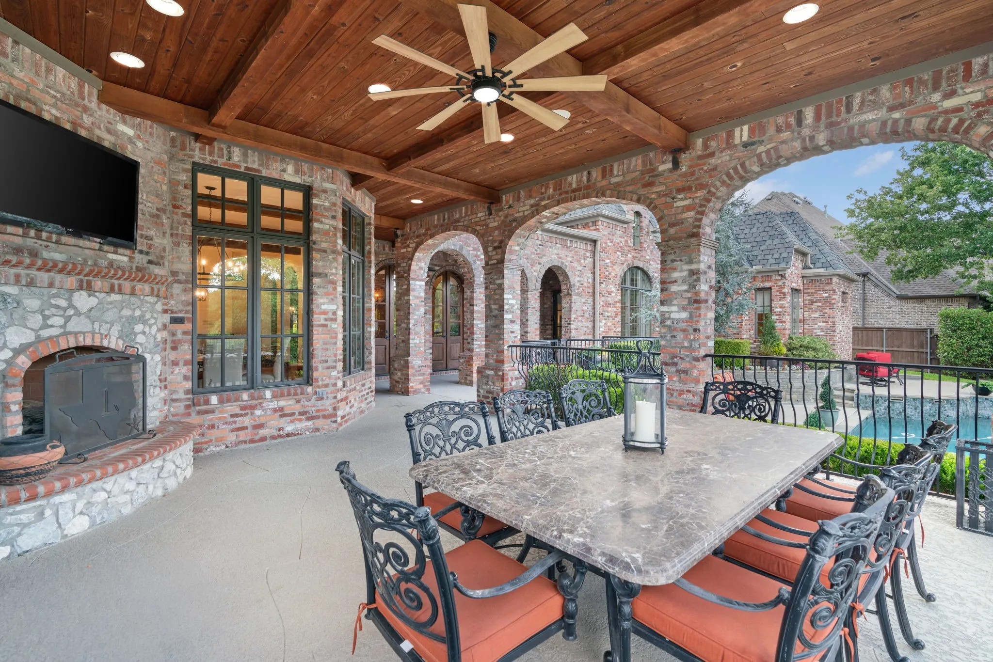 Single Family Residence For Sale in Tarrant County , 1719 Byron Nelson Parkway, Colleyville, Texas 76092, 5 Bedroom, 7 Bathroom, 4 Garage spaces, 7,279 Sqft, built in 2006, mls#21292694, Real Estate Agent in Colleyville, Homes For Sale in Tarrant county, Homes For Sale in Colleyville, Realtor in Colleyville Texas, Real Estate Brokerage Independent Realty Texas, Luminita Cordes Realtor