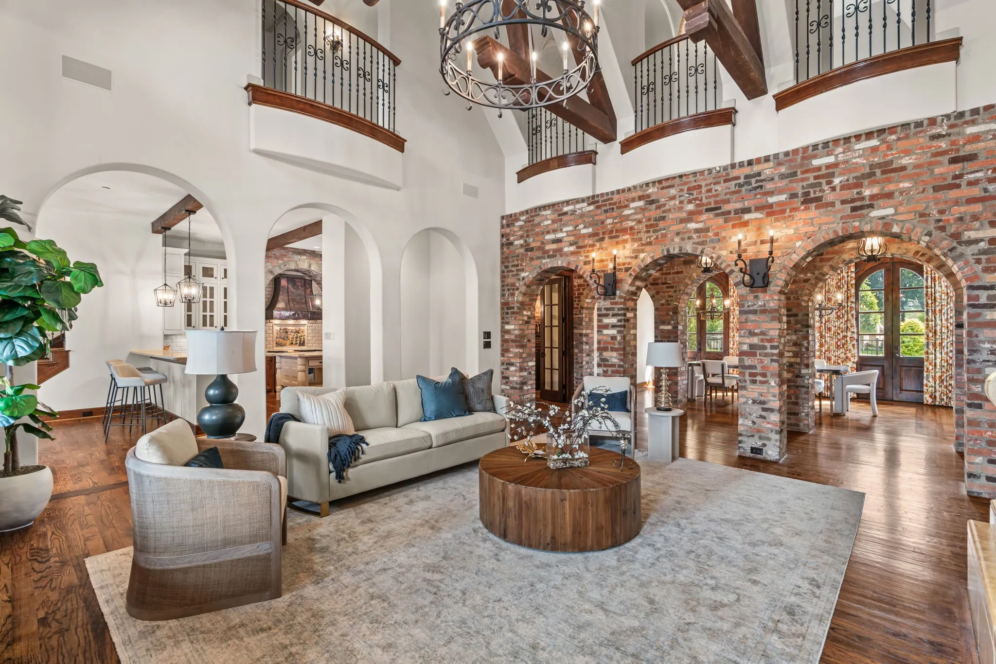 Single Family Residence For Sale in Tarrant County , 1719 Byron Nelson Parkway, Colleyville, Texas 76092, 5 Bedroom, 7 Bathroom, 4 Garage spaces, 7,279 Sqft, built in 2006, mls#21292694, Real Estate Agent in Colleyville, Homes For Sale in Tarrant county, Homes For Sale in Colleyville, Realtor in Colleyville Texas, Real Estate Brokerage Independent Realty Texas, Luminita Cordes Realtor