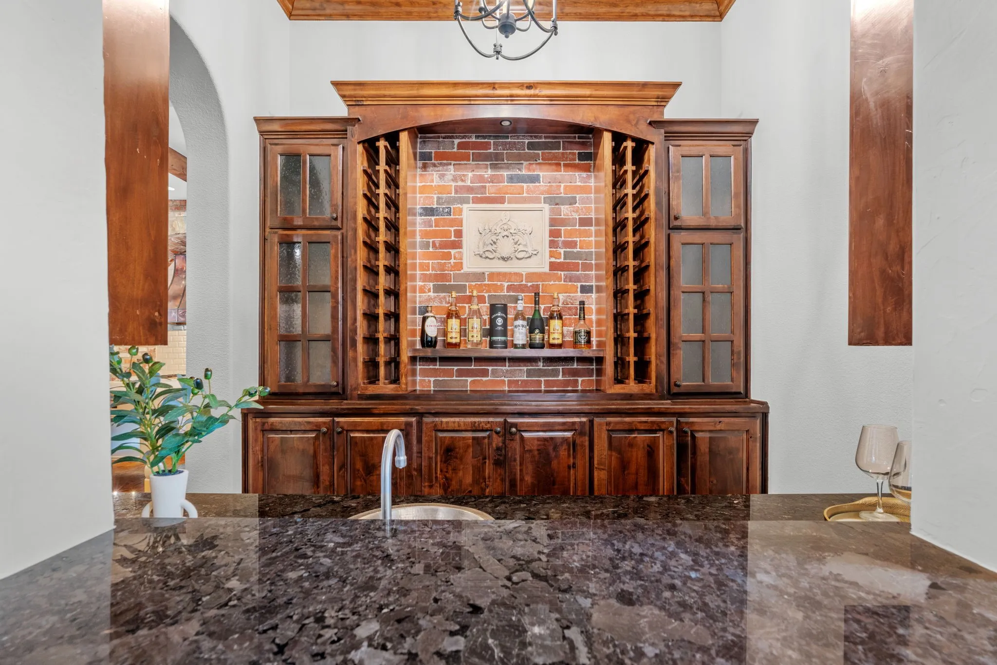 Butler's Pantry & Wet Bar in Dining Area