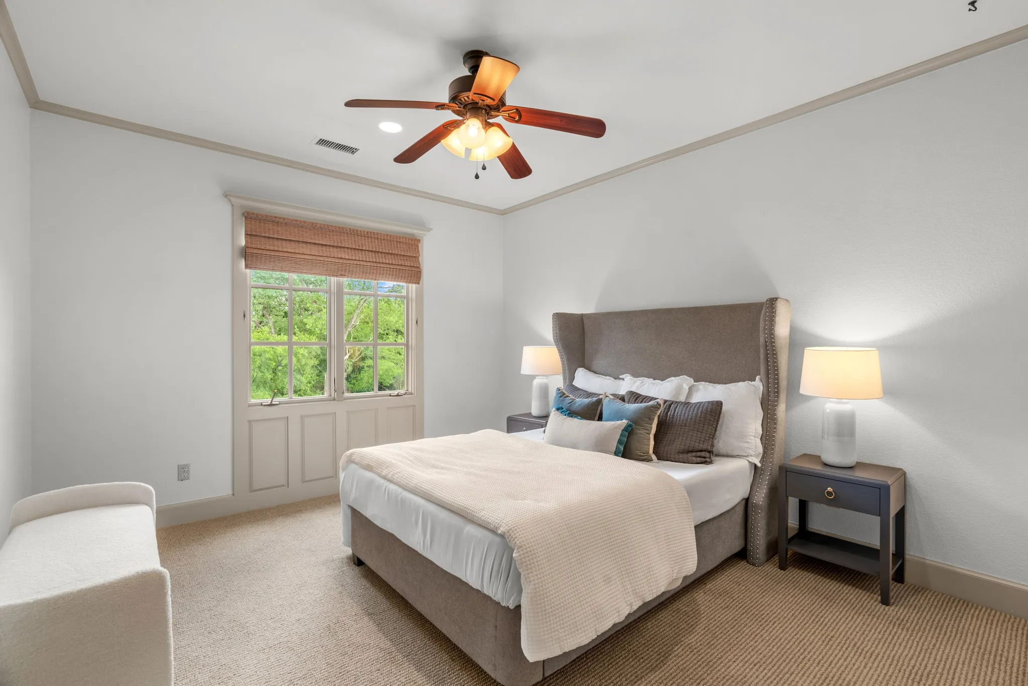 Single Family Residence For Sale in Tarrant County , 1719 Byron Nelson Parkway, Colleyville, Texas 76092, 5 Bedroom, 7 Bathroom, 4 Garage spaces, 7,279 Sqft, built in 2006, mls#21292694, Real Estate Agent in Colleyville, Homes For Sale in Tarrant county, Homes For Sale in Colleyville, Realtor in Colleyville Texas, Real Estate Brokerage Independent Realty Texas, Luminita Cordes Realtor