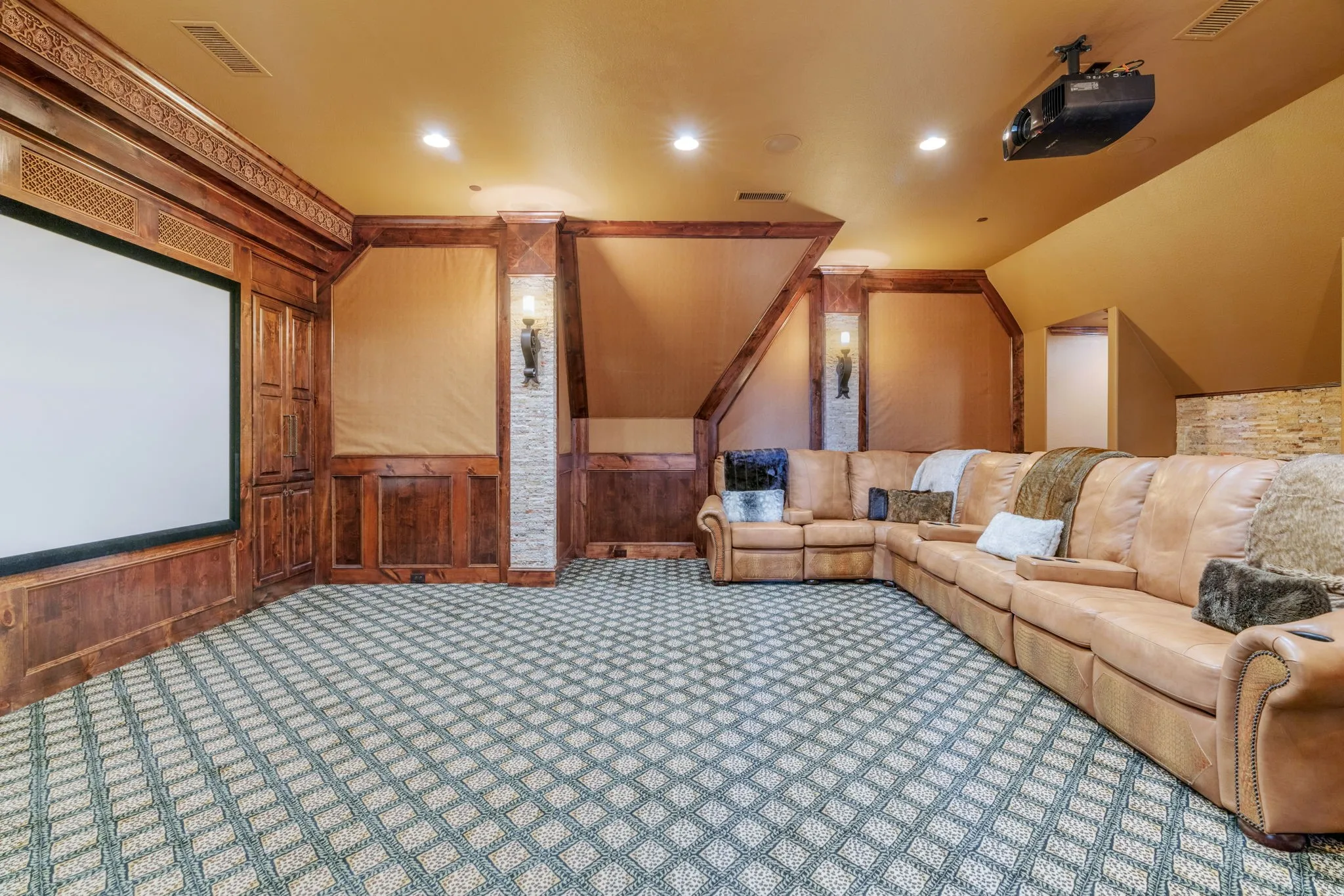 Single Family Residence For Sale in Tarrant County , 1719 Byron Nelson Parkway, Colleyville, Texas 76092, 5 Bedroom, 7 Bathroom, 4 Garage spaces, 7,279 Sqft, built in 2006, mls#21292694, Real Estate Agent in Colleyville, Homes For Sale in Tarrant county, Homes For Sale in Colleyville, Realtor in Colleyville Texas, Real Estate Brokerage Independent Realty Texas, Luminita Cordes Realtor