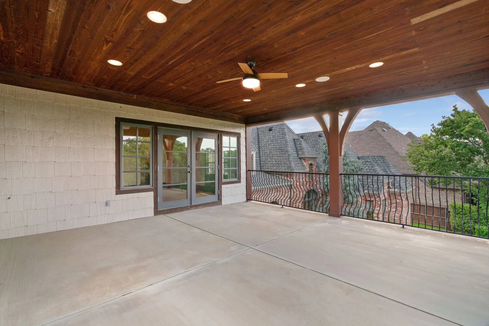 Single Family Residence For Sale in Tarrant County , 1719 Byron Nelson Parkway, Colleyville, Texas 76092, 5 Bedroom, 7 Bathroom, 4 Garage spaces, 7,279 Sqft, built in 2006, mls#21292694, Real Estate Agent in Colleyville, Homes For Sale in Tarrant county, Homes For Sale in Colleyville, Realtor in Colleyville Texas, Real Estate Brokerage Independent Realty Texas, Luminita Cordes Realtor