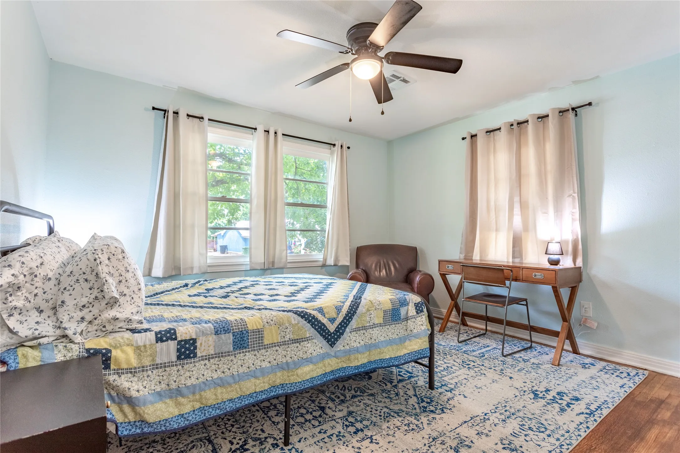 Single Family Residence For Sale in Mc Lennan County , 3801 James Avenue, Waco, Texas 76711, 3 Bedrooms, 1 Bathroom, 1 Garage spaces, 1,014 Sqft, built in 1954, Price $198,500, mls#21294097, Real Estate Agent in Waco, Homes For Sale in Mc Lennan county, Homes For Sale in Waco, Realtor in Waco Texas, Real Estate Brokerage Independent Realty Texas, Luminita Cordes Realtor
