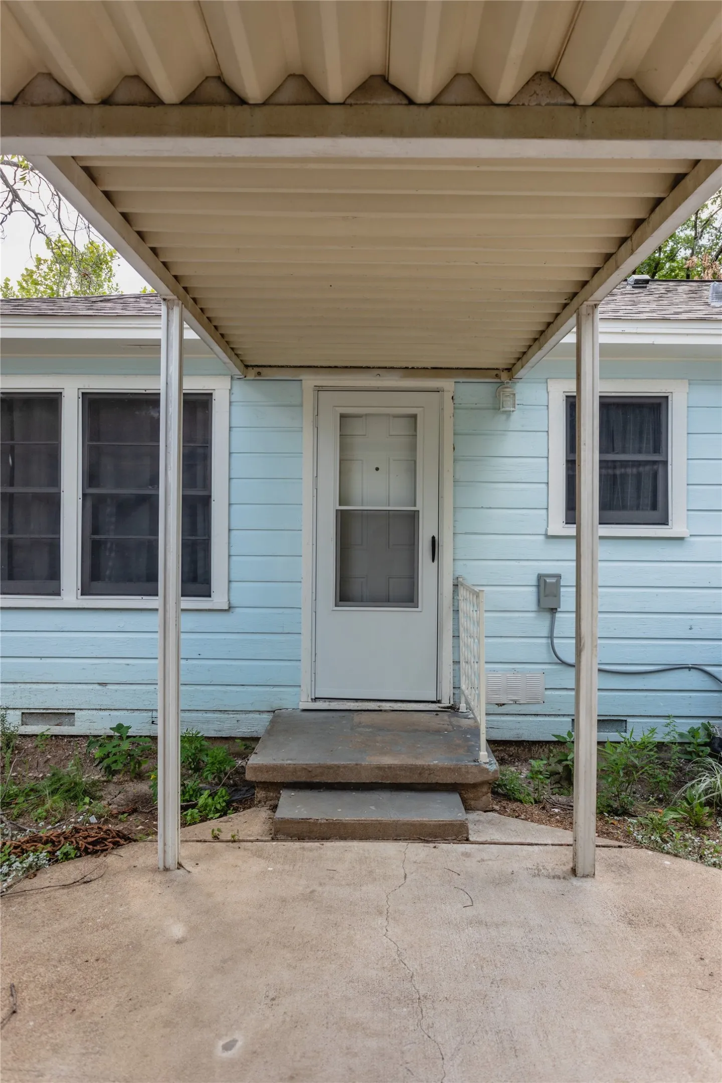 Single Family Residence For Sale in Mc Lennan County , 3801 James Avenue, Waco, Texas 76711, 3 Bedrooms, 1 Bathroom, 1 Garage spaces, 1,014 Sqft, built in 1954, Price $198,500, mls#21294097, Real Estate Agent in Waco, Homes For Sale in Mc Lennan county, Homes For Sale in Waco, Realtor in Waco Texas, Real Estate Brokerage Independent Realty Texas, Luminita Cordes Realtor