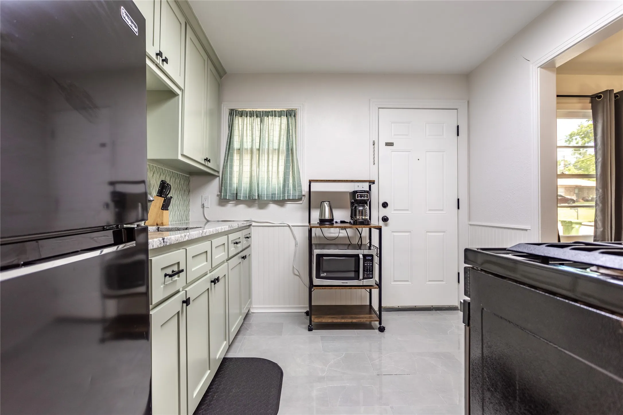 Single Family Residence For Sale in Mc Lennan County , 3801 James Avenue, Waco, Texas 76711, 3 Bedrooms, 1 Bathroom, 1 Garage spaces, 1,014 Sqft, built in 1954, Price $198,500, mls#21294097, Real Estate Agent in Waco, Homes For Sale in Mc Lennan county, Homes For Sale in Waco, Realtor in Waco Texas, Real Estate Brokerage Independent Realty Texas, Luminita Cordes Realtor