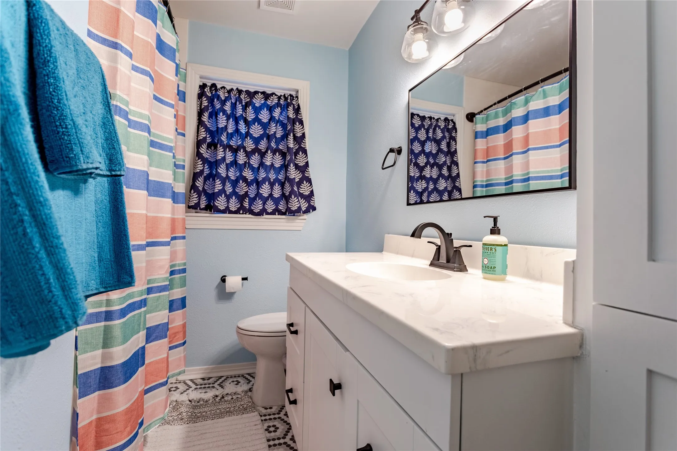 Single Family Residence For Sale in Mc Lennan County , 3801 James Avenue, Waco, Texas 76711, 3 Bedrooms, 1 Bathroom, 1 Garage spaces, 1,014 Sqft, built in 1954, Price $198,500, mls#21294097, Real Estate Agent in Waco, Homes For Sale in Mc Lennan county, Homes For Sale in Waco, Realtor in Waco Texas, Real Estate Brokerage Independent Realty Texas, Luminita Cordes Realtor