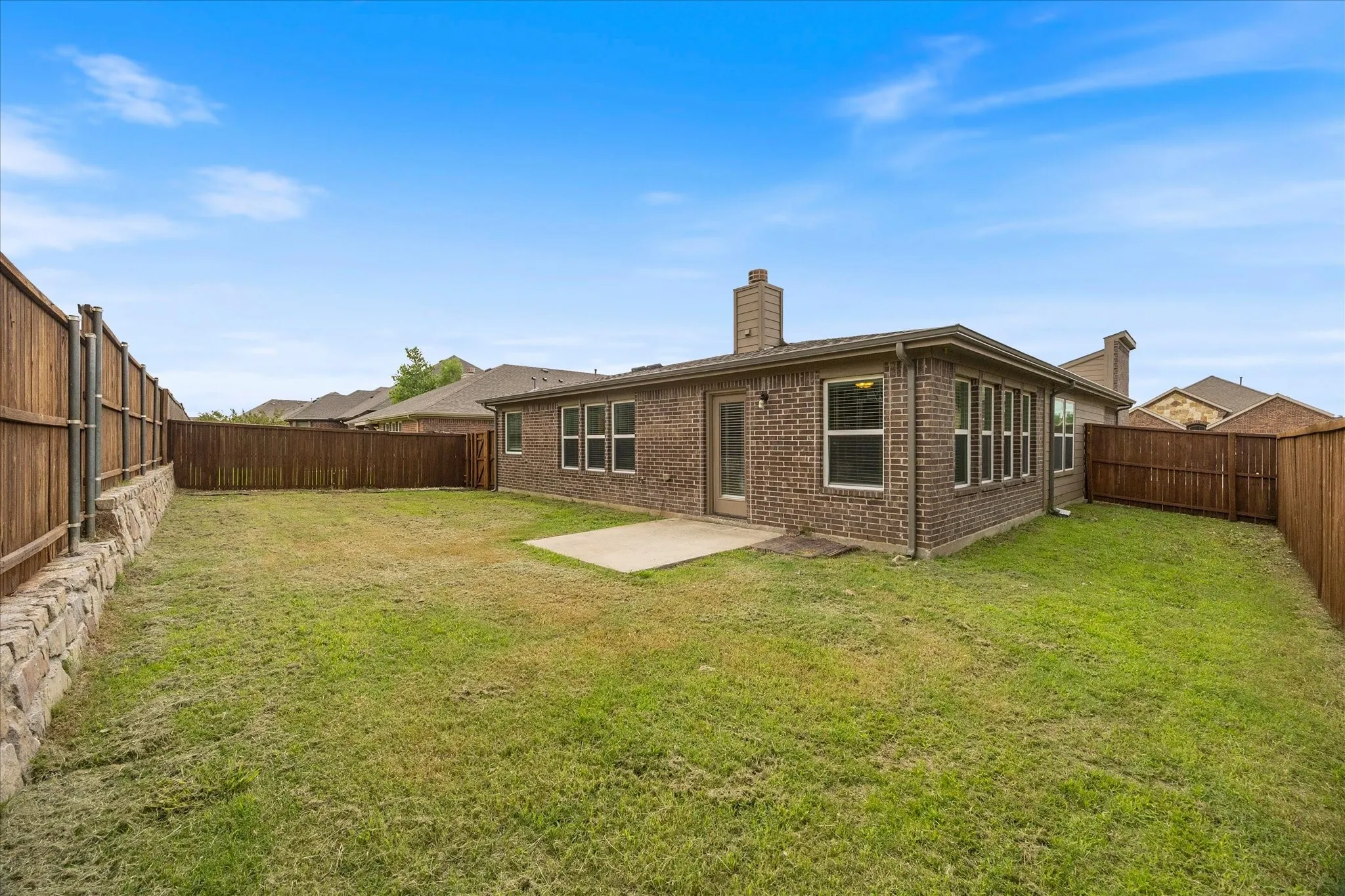 Single Family Residence For Sale in Rockwall County , 620 England Street, Fate, Texas 75189, 3 Bedroom, 3 Bathroom, 2 Garage spaces, 2,006 Sqft, built in 2016, mls#21294139, Real Estate Agent in Fate, Homes For Sale in Rockwall county, Homes For Sale in Fate, Realtor in Fate Texas, Real Estate Brokerage Independent Realty Texas, Luminita Cordes Realtor