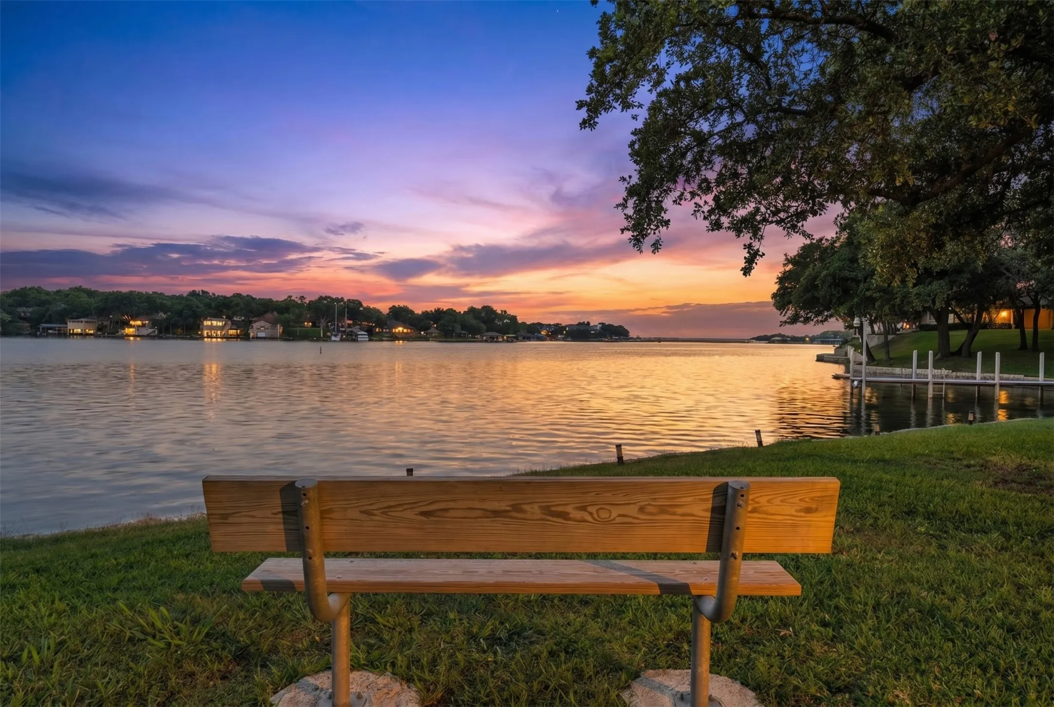 Single Family Residence For Sale in Tarrant County , 9432 Mountain Lake, Fort Worth, Texas 76179, 2 Bedroom, 2 Bathroom, 2 Garage spaces, 1,677 Sqft, built in 1978, mls#21274070, Real Estate Agent in Fort Worth, Homes For Sale in Tarrant county, Homes For Sale in Fort Worth, Realtor in Fort Worth Texas, Real Estate Brokerage Independent Realty Texas, Luminita Cordes Realtor
