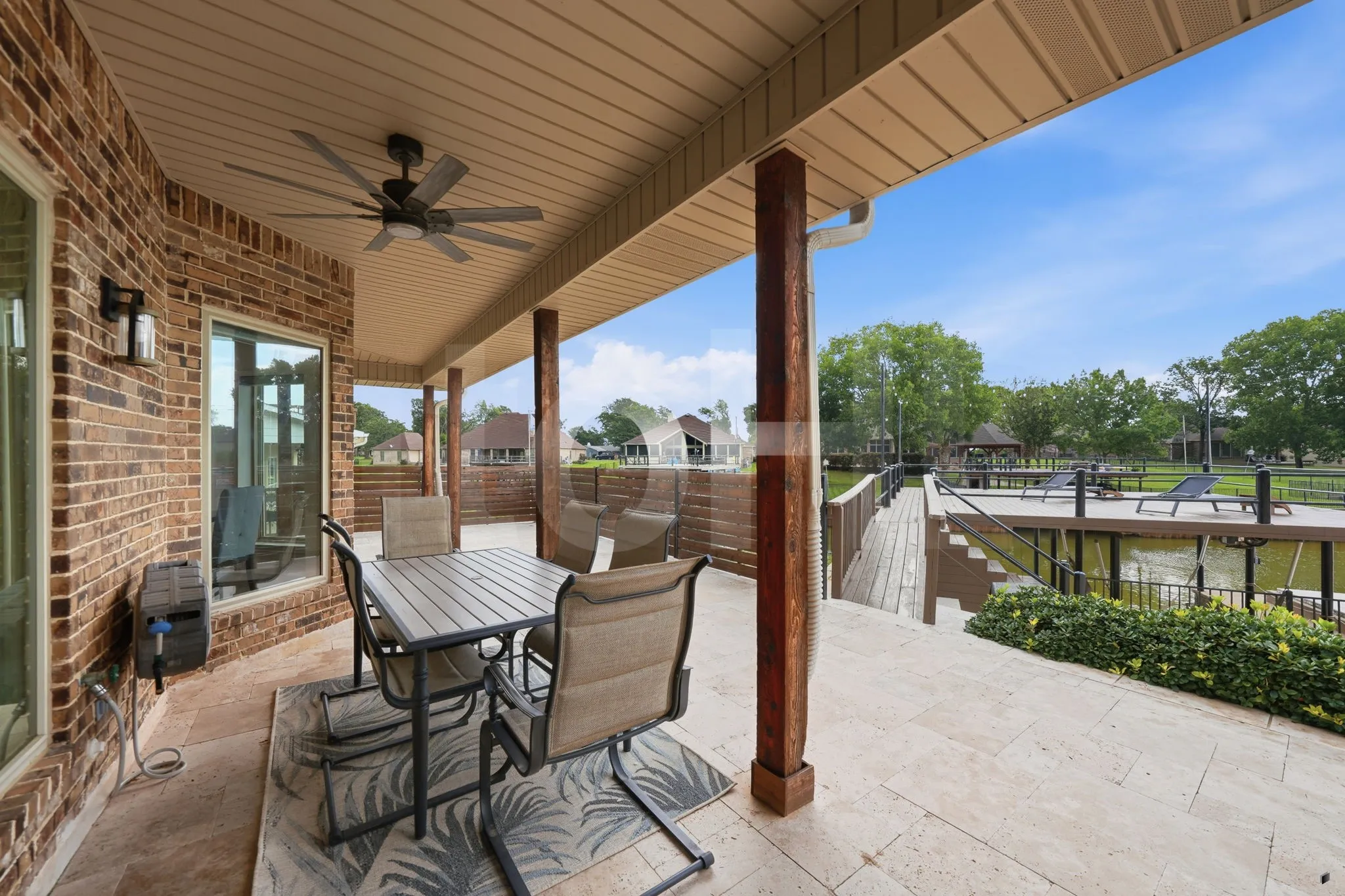Single Family Residence For Sale in Kaufman County , 19022 Tennis Court Drive, Kemp, Texas 75143, 5 Bedroom, 4 Bathroom, 3 Garage spaces, 3,062 Sqft, built in 2005, mls#21291735, Real Estate Agent in Kemp, Homes For Sale in Kaufman county, Homes For Sale in Kemp, Realtor in Kemp Texas, Real Estate Brokerage Independent Realty Texas, Luminita Cordes Realtor