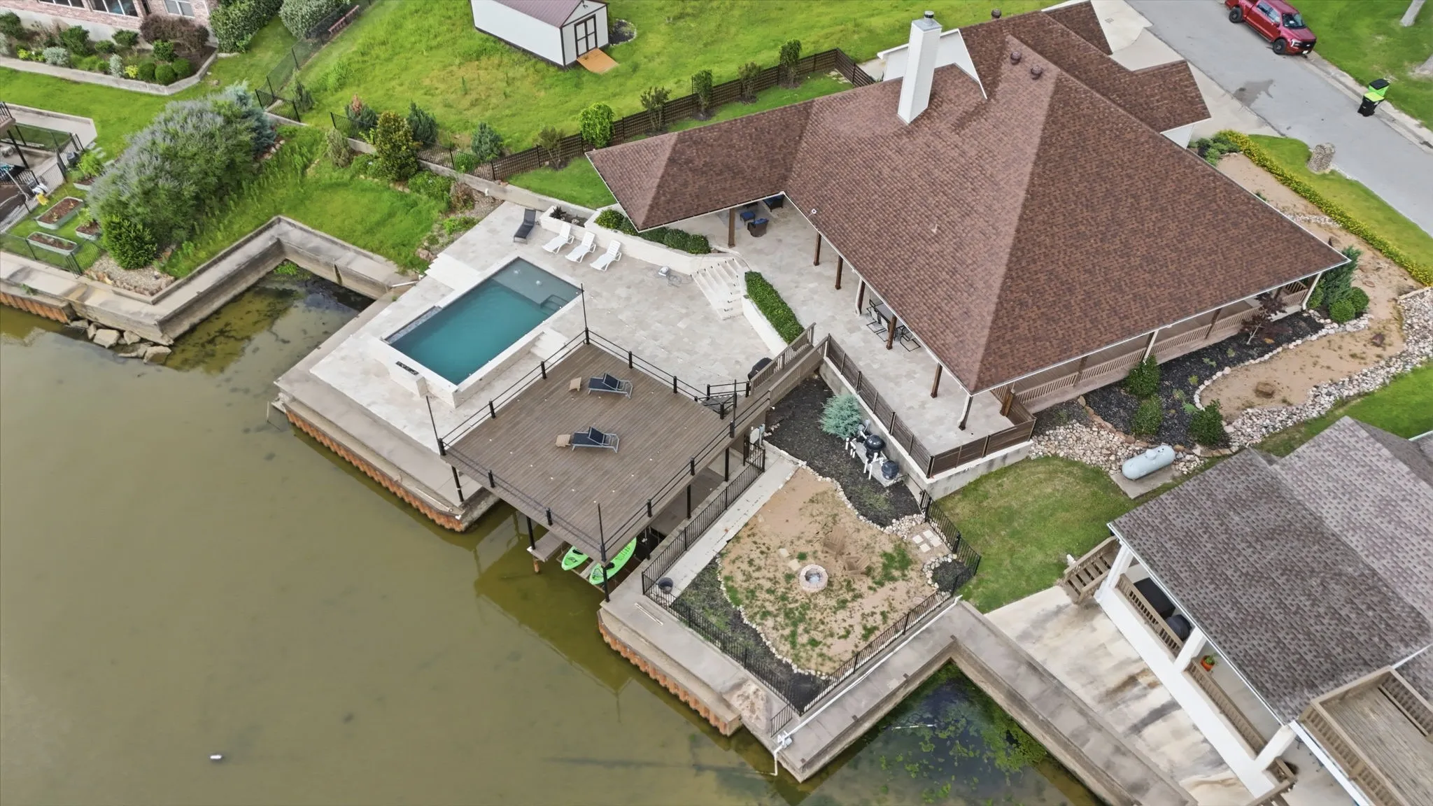 Single Family Residence For Sale in Kaufman County , 19022 Tennis Court Drive, Kemp, Texas 75143, 5 Bedroom, 4 Bathroom, 3 Garage spaces, 3,062 Sqft, built in 2005, mls#21291735, Real Estate Agent in Kemp, Homes For Sale in Kaufman county, Homes For Sale in Kemp, Realtor in Kemp Texas, Real Estate Brokerage Independent Realty Texas, Luminita Cordes Realtor