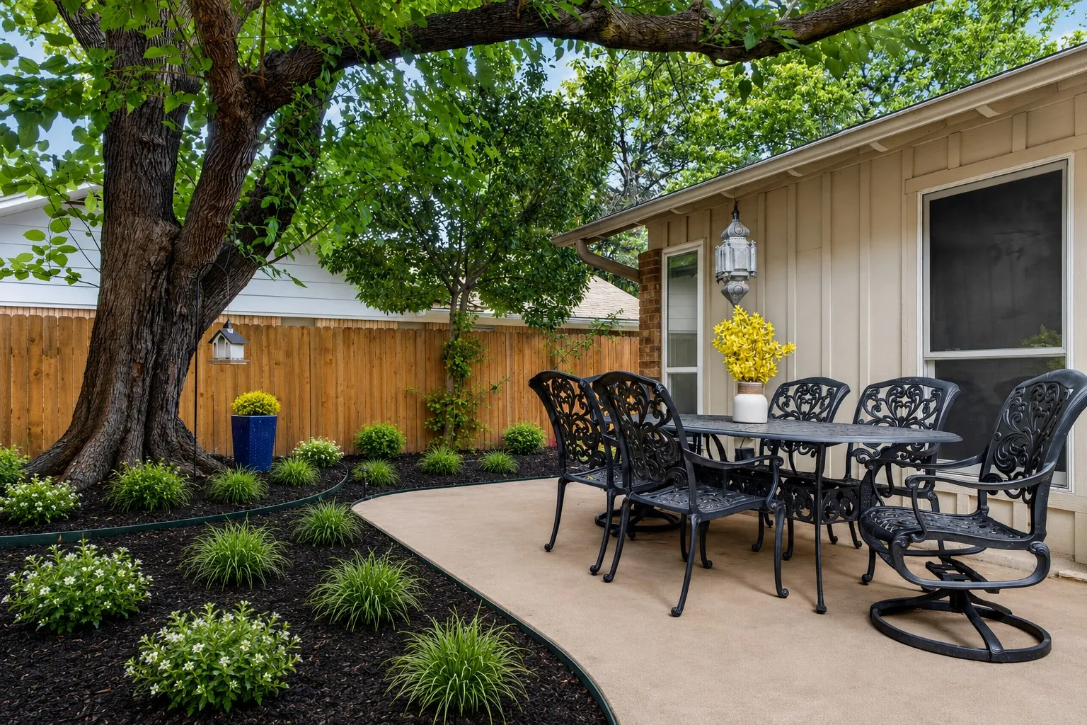 Single Family Residence For Sale in Tarrant County , 5310 Westminster Court S, Fort Worth, Texas 76133, 3 Bedroom, 2 Bathroom, 2 Garage spaces, 1,788 Sqft, built in 1969, mls#21282277, Real Estate Agent in Fort Worth, Homes For Sale in Tarrant county, Homes For Sale in Fort Worth, Realtor in Fort Worth Texas, Real Estate Brokerage Independent Realty Texas, Luminita Cordes Realtor