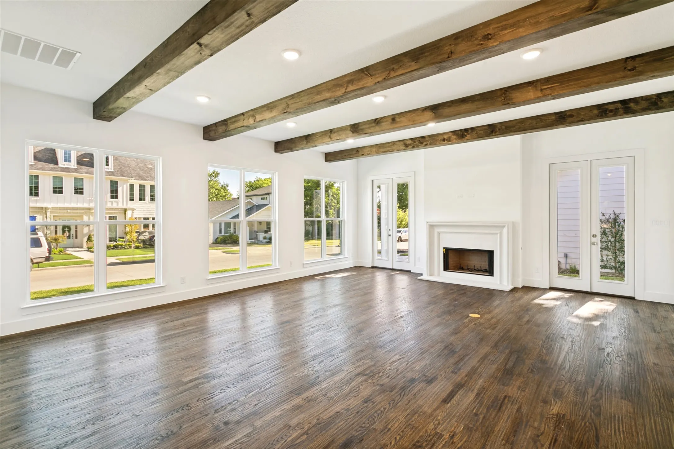 Single Family Residence For Sale in Tarrant County , 1201 Virginia Place, Fort Worth, Texas 76107, 4 Bedroom, 4 Bathroom, 2 Garage spaces, 3,555 Sqft, built in 2026, mls#21294115, Real Estate Agent in Fort Worth, Homes For Sale in Tarrant county, Homes For Sale in Fort Worth, Realtor in Fort Worth Texas, Real Estate Brokerage Independent Realty Texas, Luminita Cordes Realtor
