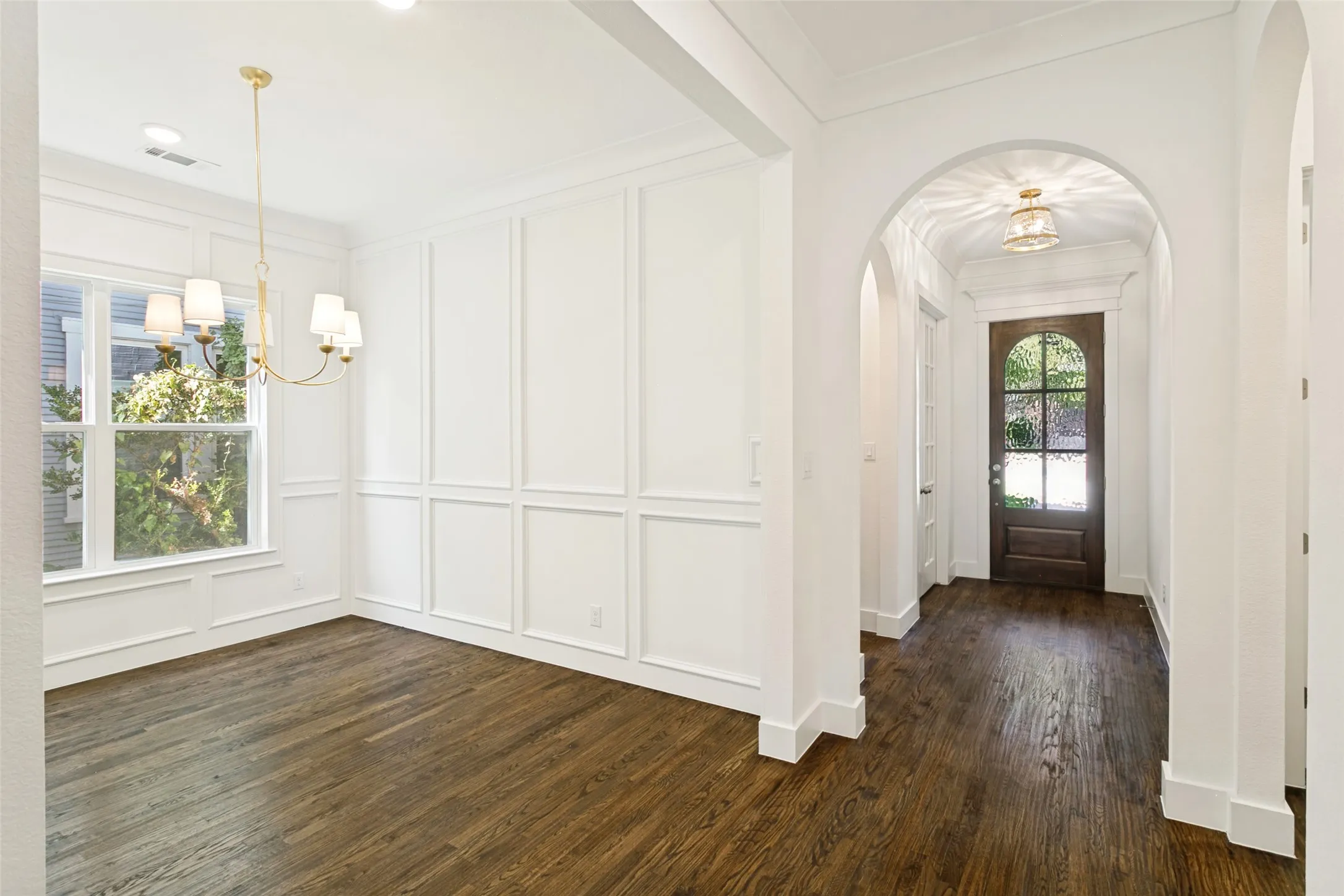 Single Family Residence For Sale in Tarrant County , 1201 Virginia Place, Fort Worth, Texas 76107, 4 Bedroom, 4 Bathroom, 2 Garage spaces, 3,555 Sqft, built in 2026, mls#21294115, Real Estate Agent in Fort Worth, Homes For Sale in Tarrant county, Homes For Sale in Fort Worth, Realtor in Fort Worth Texas, Real Estate Brokerage Independent Realty Texas, Luminita Cordes Realtor