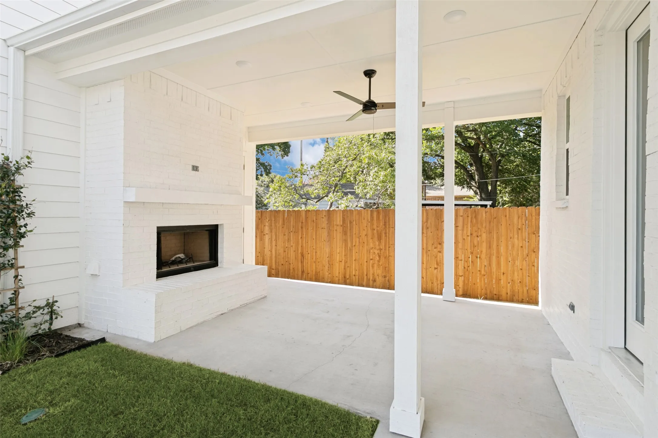 Single Family Residence For Sale in Tarrant County , 1201 Virginia Place, Fort Worth, Texas 76107, 4 Bedroom, 4 Bathroom, 2 Garage spaces, 3,555 Sqft, built in 2026, mls#21294115, Real Estate Agent in Fort Worth, Homes For Sale in Tarrant county, Homes For Sale in Fort Worth, Realtor in Fort Worth Texas, Real Estate Brokerage Independent Realty Texas, Luminita Cordes Realtor