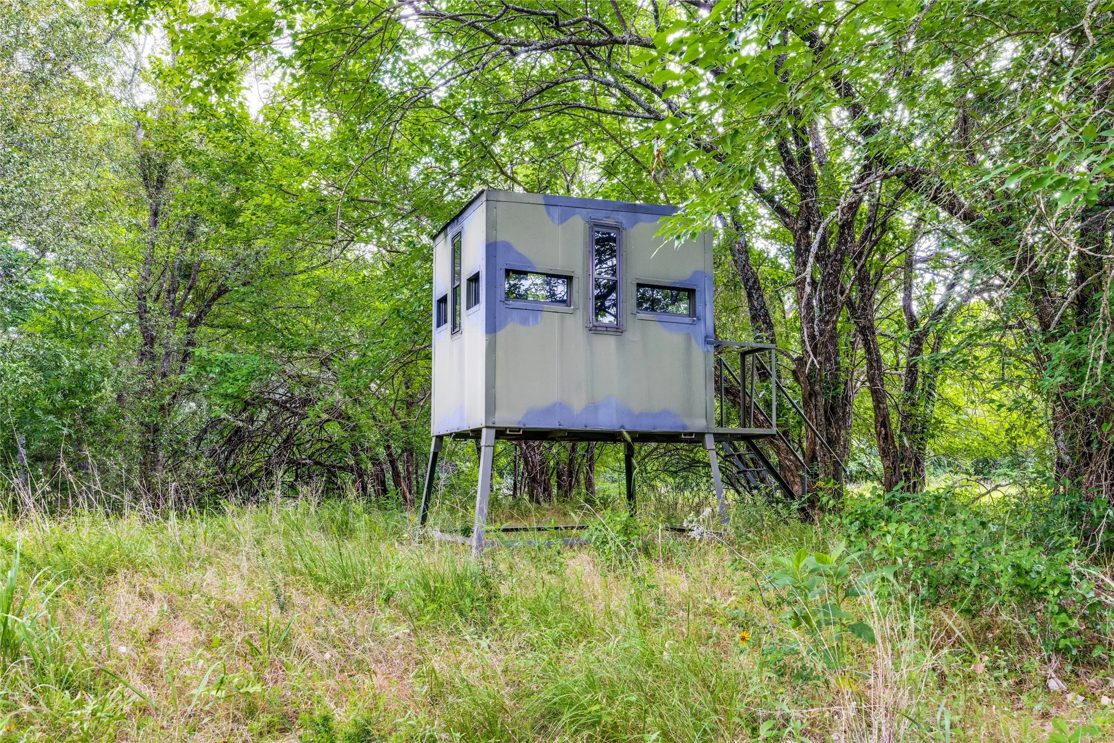 Hunters paradise selling with all blinds and feeders.