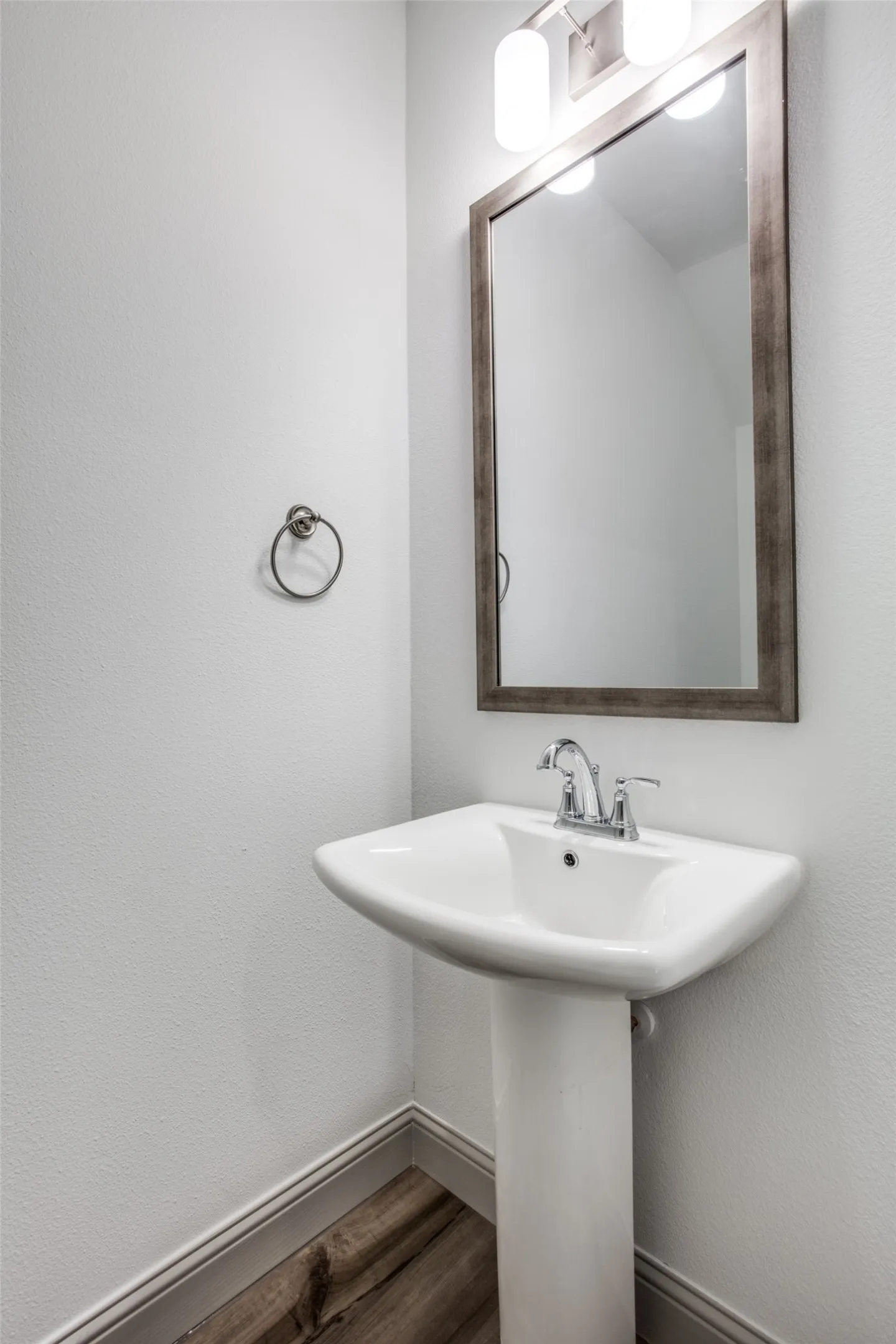 Powder bath on level 1.