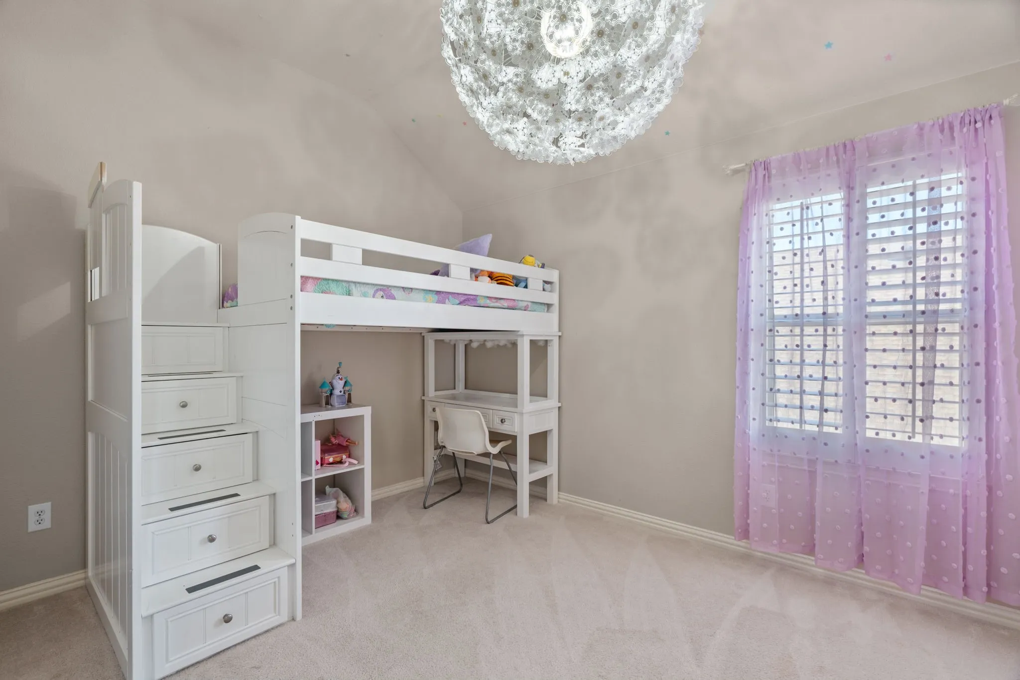 Single Family Residence For Sale in Denton County , 8221 Bayberry Avenue, Lantana, Texas 76226, 4 Bedroom, 3 Bathroom, 2 Garage spaces, 2,885 Sqft, built in 2012, mls#21277450, Real Estate Agent in Lantana, Homes For Sale in Denton county, Homes For Sale in Lantana, Realtor in Lantana Texas, Real Estate Brokerage Independent Realty Texas, Luminita Cordes Realtor
